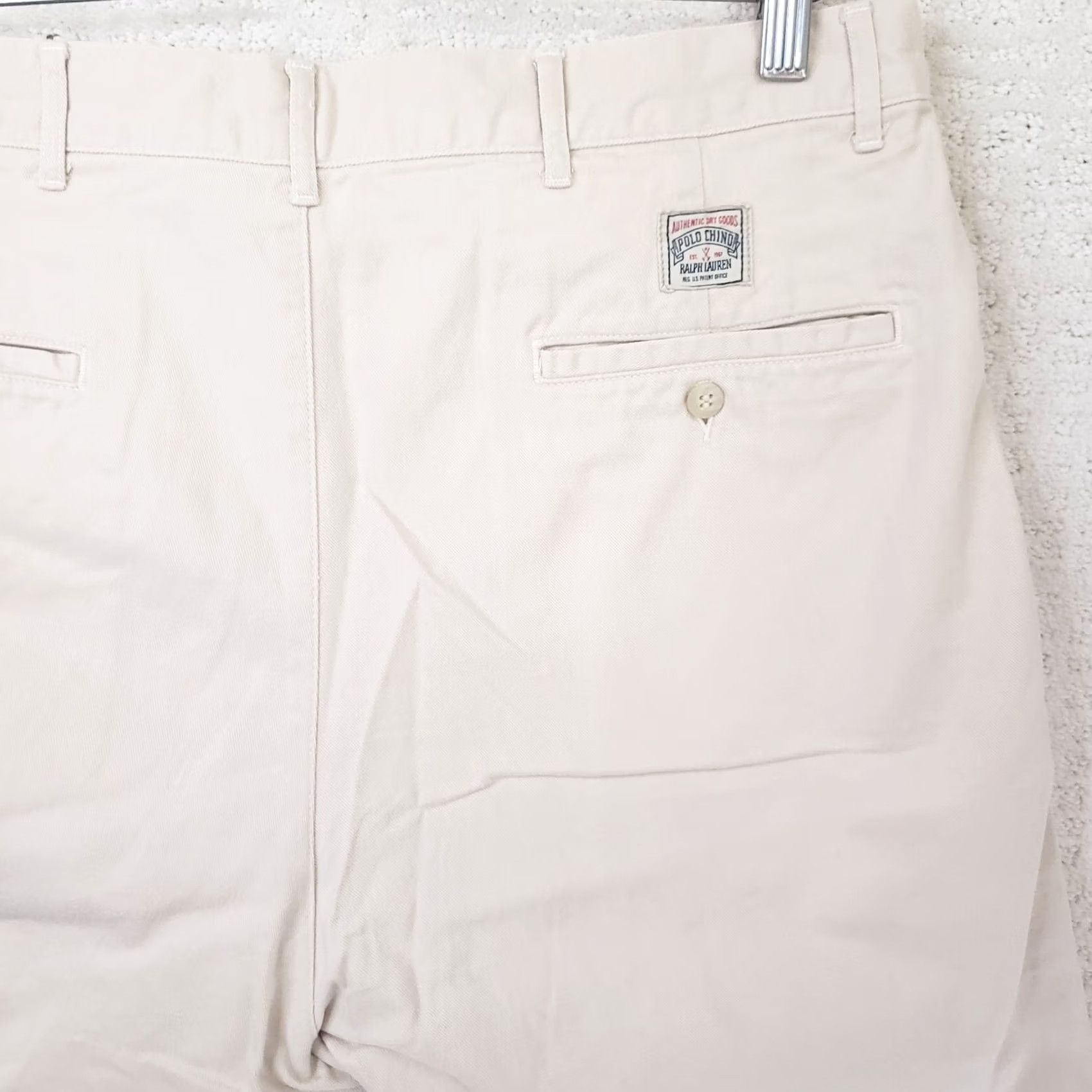 Polo Ralph Lauren Polo Ralph Lauren Shorts Mens 34 Beige Pleated Chino Cotton Twill Zip Button Logo Pockets 9in Inseam Regular Size US S / EU 44-46 / 1 - 7 Thumbnail