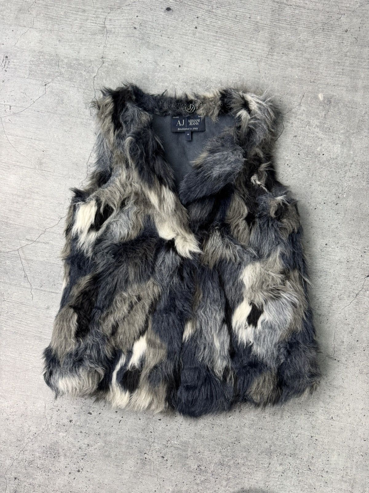 Armani Armani Faux Fur Vest VTG Y2K LGB IfSixWasNine Avant Garde Size XS / US 0-2 / IT 36-38 - 1 Thumbnail