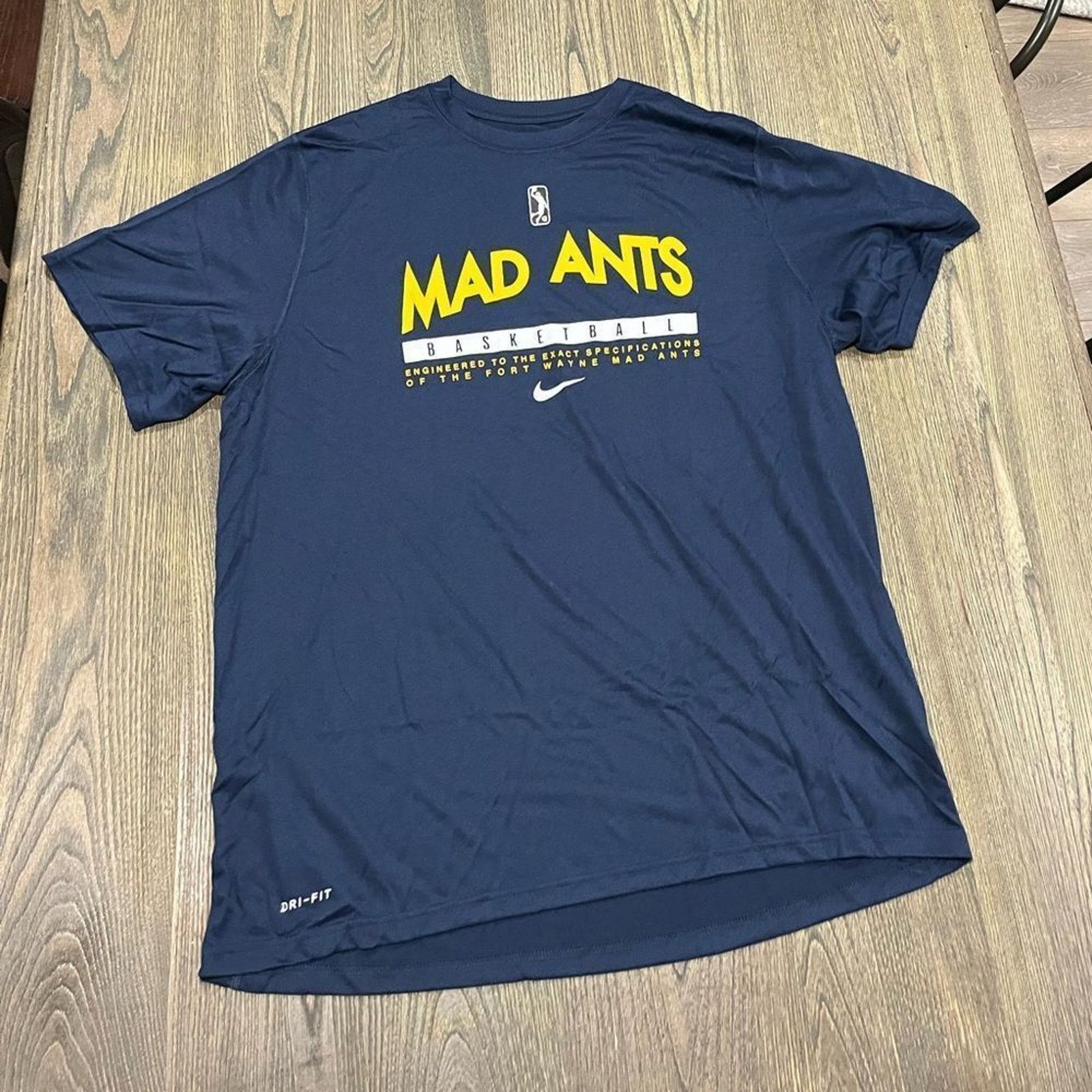 Nike NWOT Nike Womens Dri-Fit WNBA Fort Wayne Mad Ants T-Shirt XL Size XL / US 12-14 / IT 48-50 - 1 Thumbnail