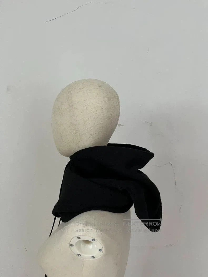 Isaac Sellam Experience ISAMUKATAYAMA BACKLASH Knit Hooded Neck Cover Hat. Size ONE SIZE - 4 Thumbnail