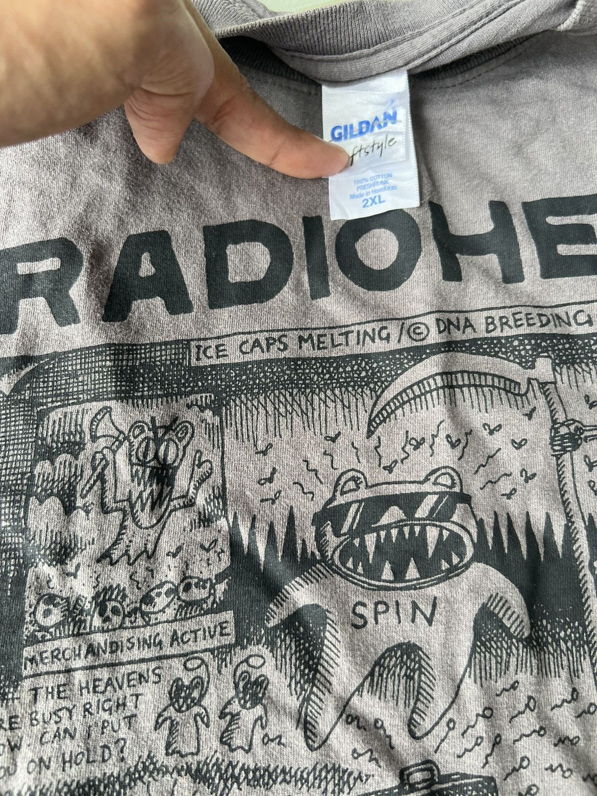 Vintage Vintage Waste Radiohead Stanley Donwood "I Have Paper" Tees Size US XL / EU 56 / 4 - 5 Thumbnail