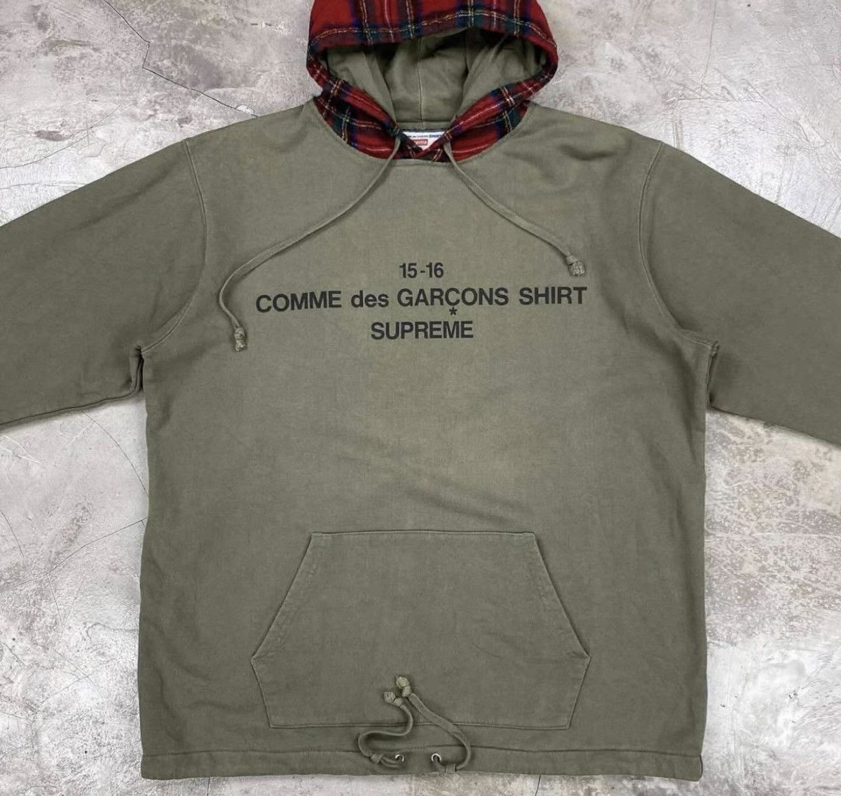 Comme des Garcons Supreme cdg Olive hooded sweatershirt Size US L / EU 52-54 / 3 - 2 Thumbnail