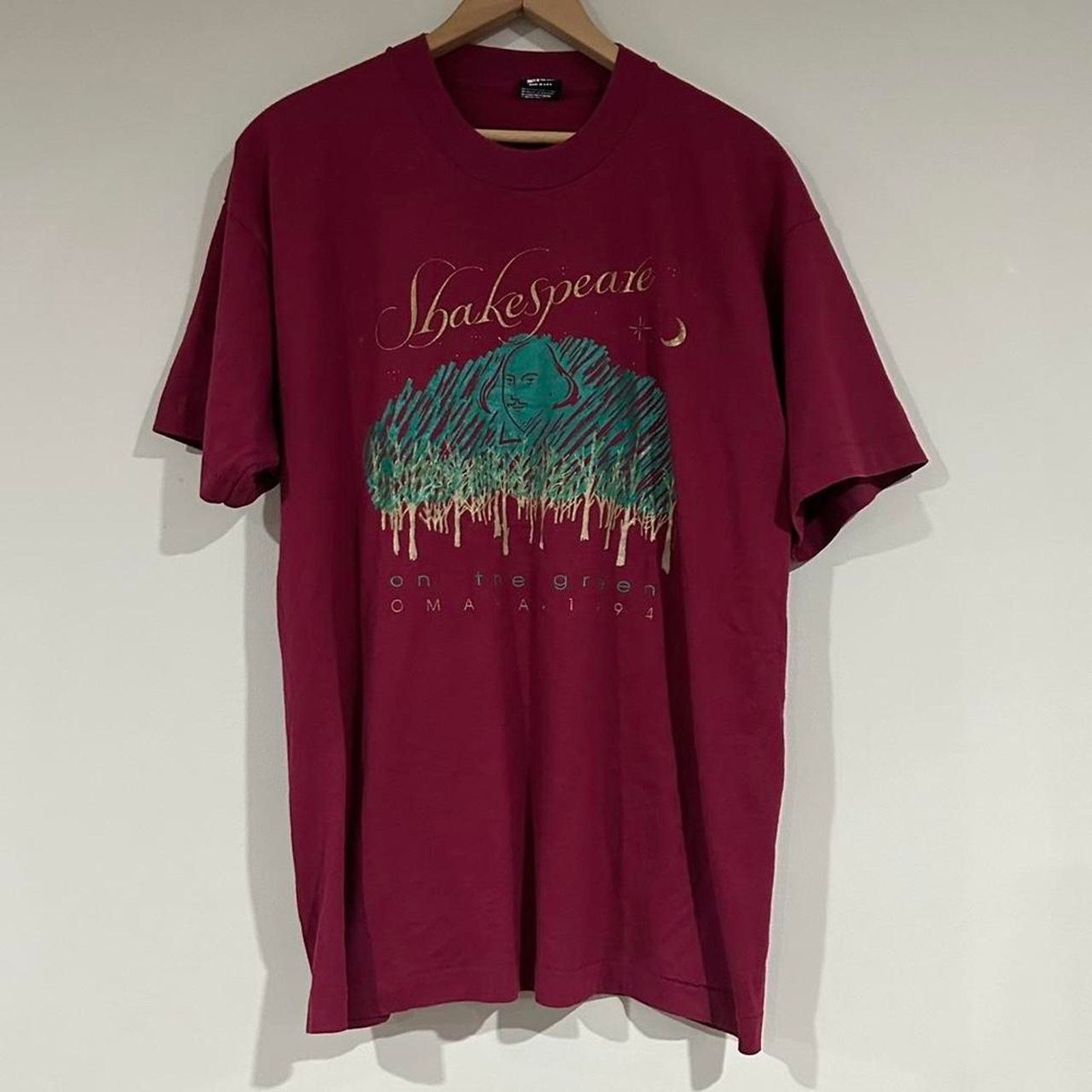 Fruit Of The Loom Vintage 1994 Shakespeare On The Green Omaha Tee Shirt Size US XL / EU 56 / 4 - 1 Thumbnail
