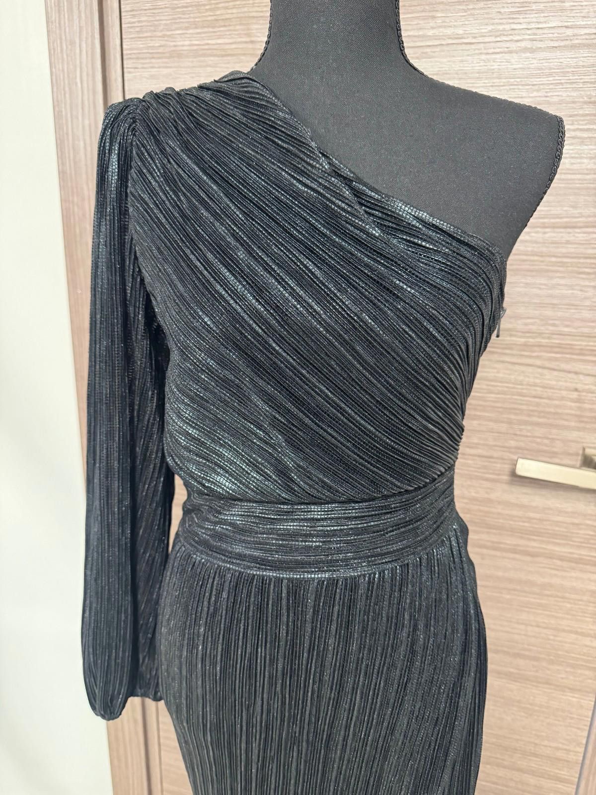 Other Saylor Black One Shoulder Pleated Midi Dress Size S Black Size S / US 4 / IT 40 - 2 Thumbnail