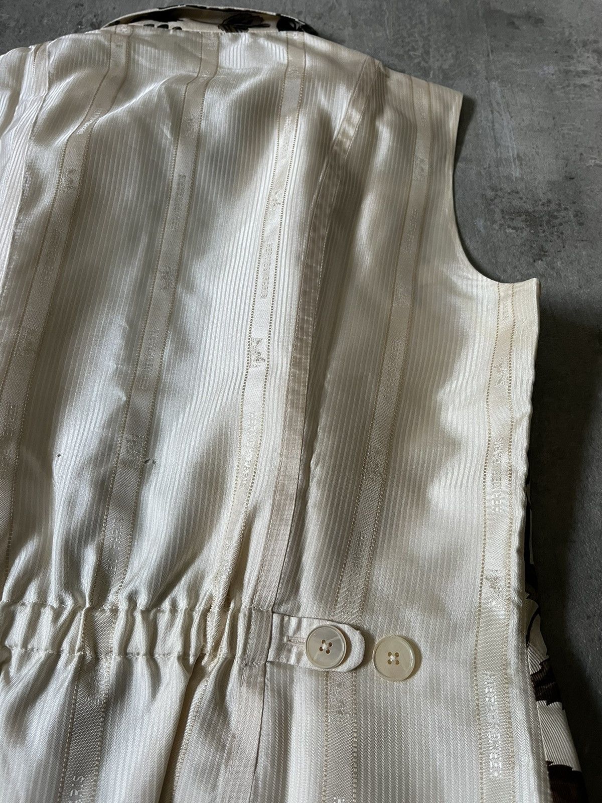 Hermes Vintage Hermes leaves silk vest zip up rare Size S / US 4 / IT 40 - 11 Thumbnail