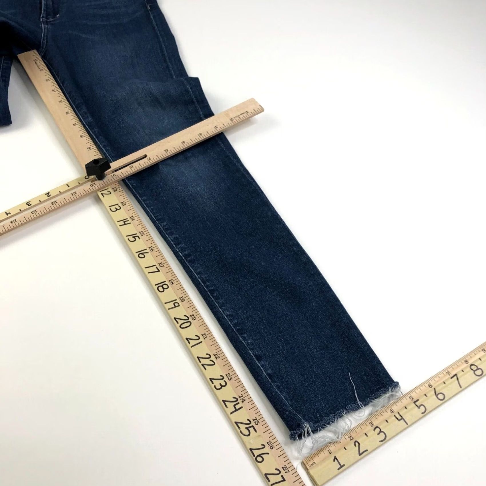 Agolde AGOLDE Jeans 5-Pocket Distressed Mid Rise Stretch Sophie Crop 25 (25W 26L) A018-3005 Womens Jeans Size 42" / US 20 - 4 Thumbnail