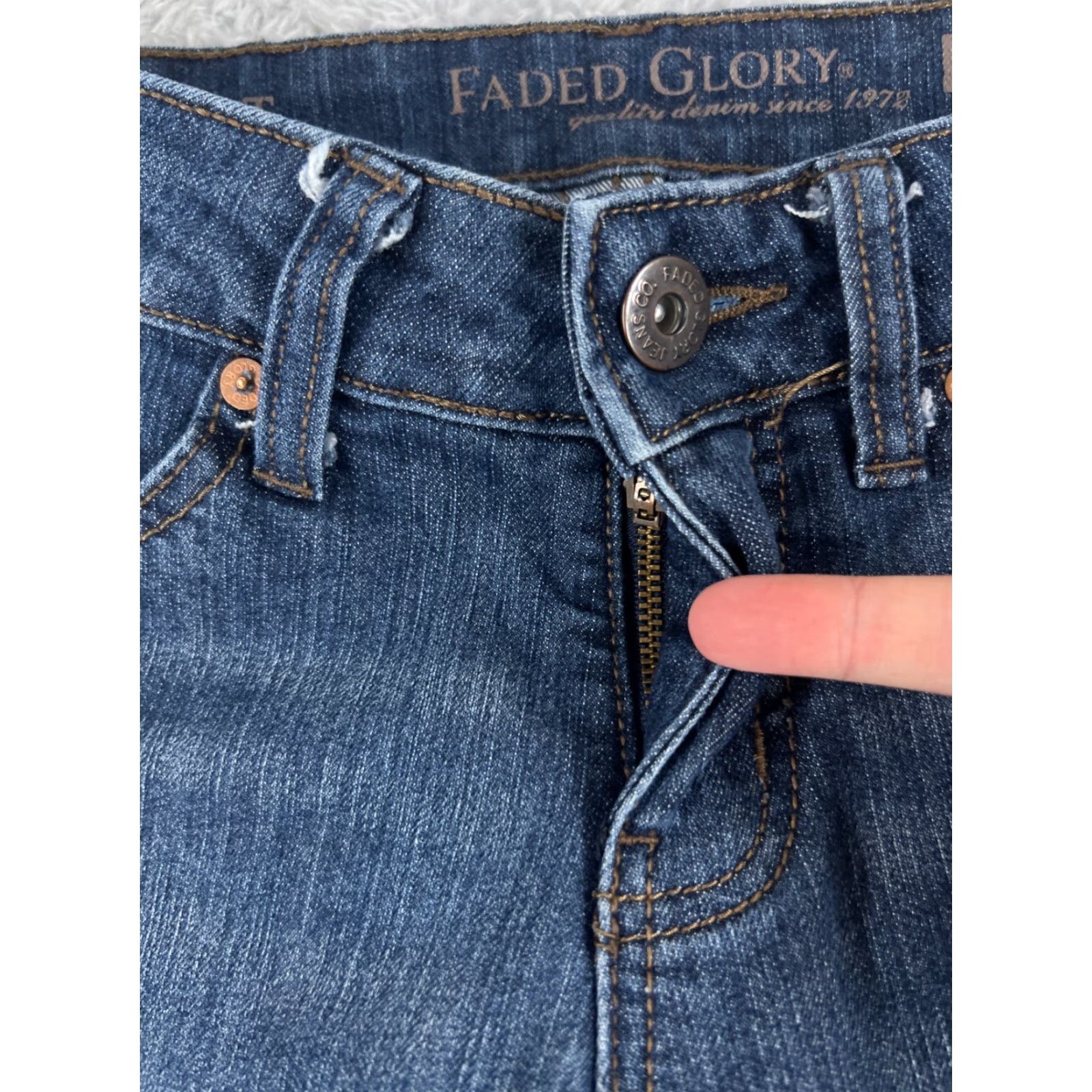 Faded Glory Faded Glory Jeans Women Bootcut Denim Blue 28x29 Cotton Stretch 4 Petite Low Rise 5-Pocket Size 27" / US 4 / IT 40 - 5 Thumbnail