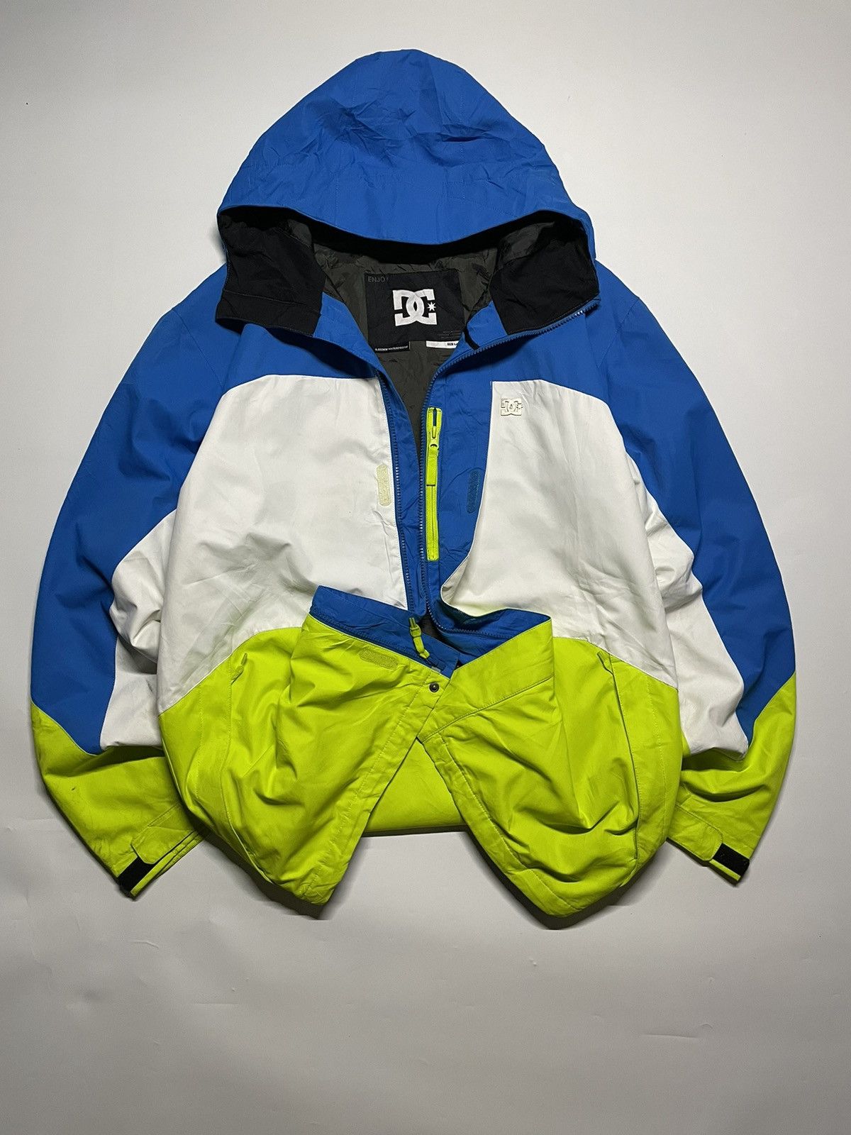 DC DC Outdoor 5000mm waterproof gropcore Windbreaker Jaket Size US L / EU 52-54 / 3 - 12 Thumbnail
