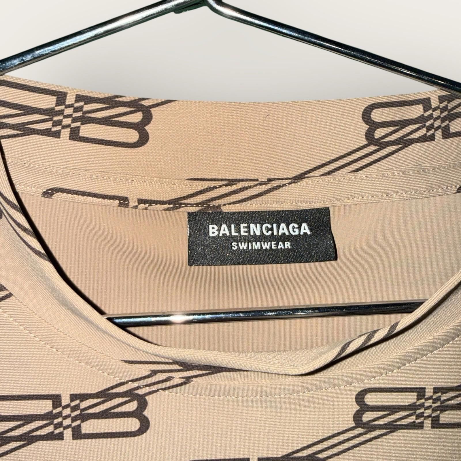 Balenciaga Balenciaga Monogram Swimwear Tee S Used Size US S / EU 44-46 / 1 - 4 Thumbnail