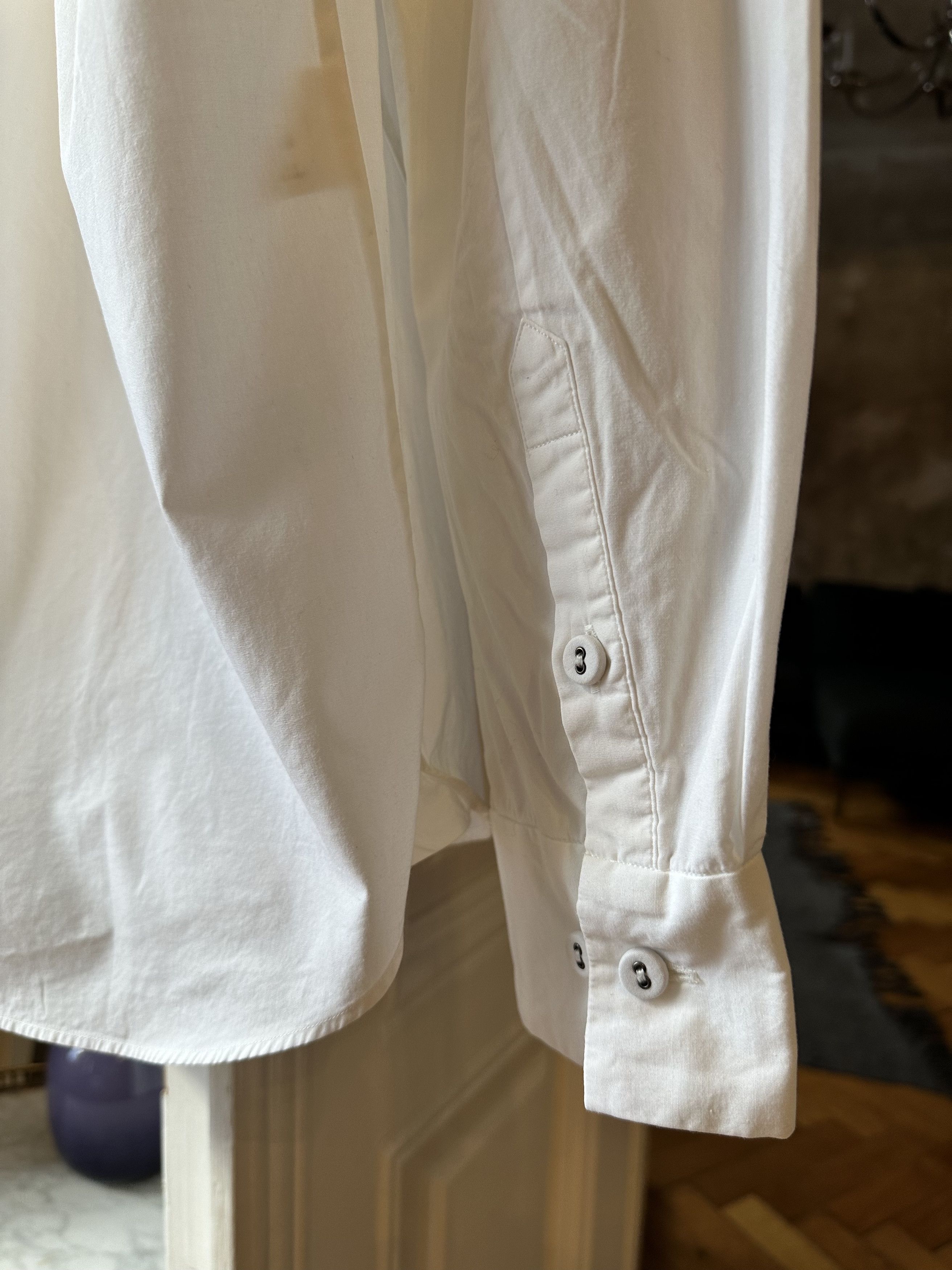 Number (N)ine Number (N)ine SHIRT IN SIZE 2 LIKE NEW Size US S / EU 44-46 / 1 - 7 Thumbnail