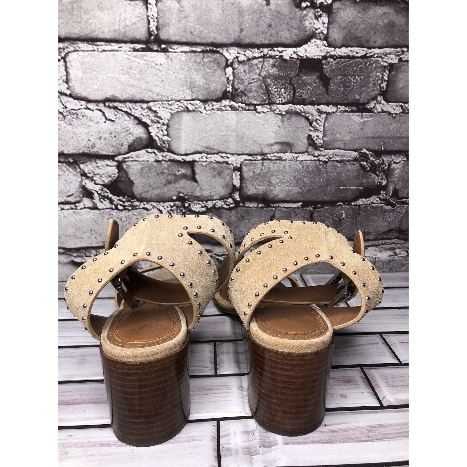 Givenchy Givenchy Beige Suede Leather Elegant Heel Studded Sandals Wo Size US 7.5 / IT 37.5 - 4 Thumbnail