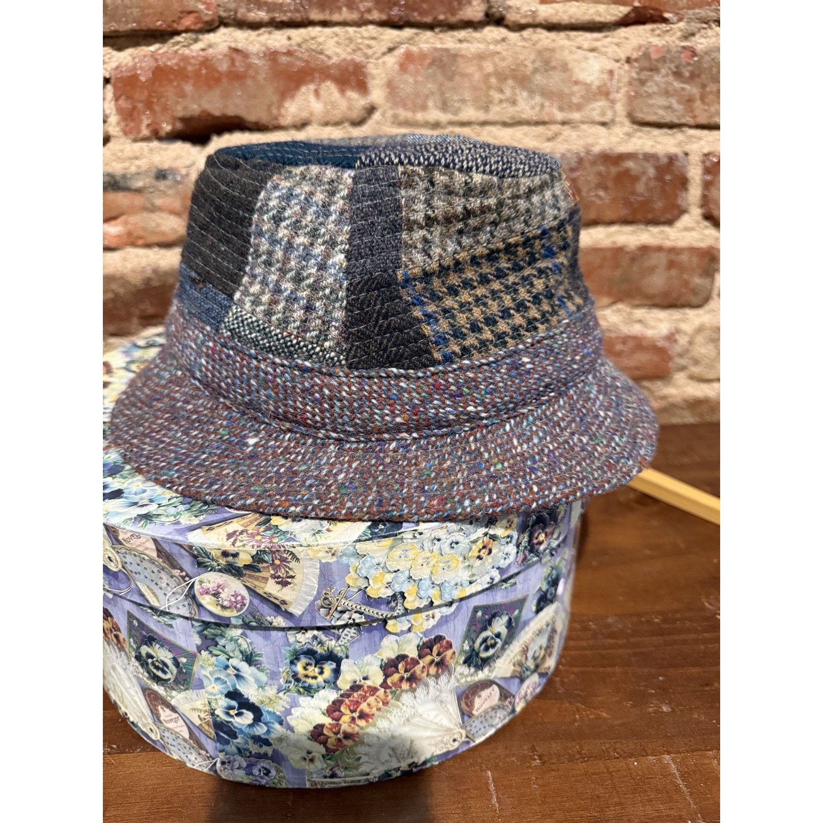 Orvis VINTAGE ORVIS Ireland Wool Fedora Men tweed patchwork Sz Sm Size 30 - 3 Thumbnail
