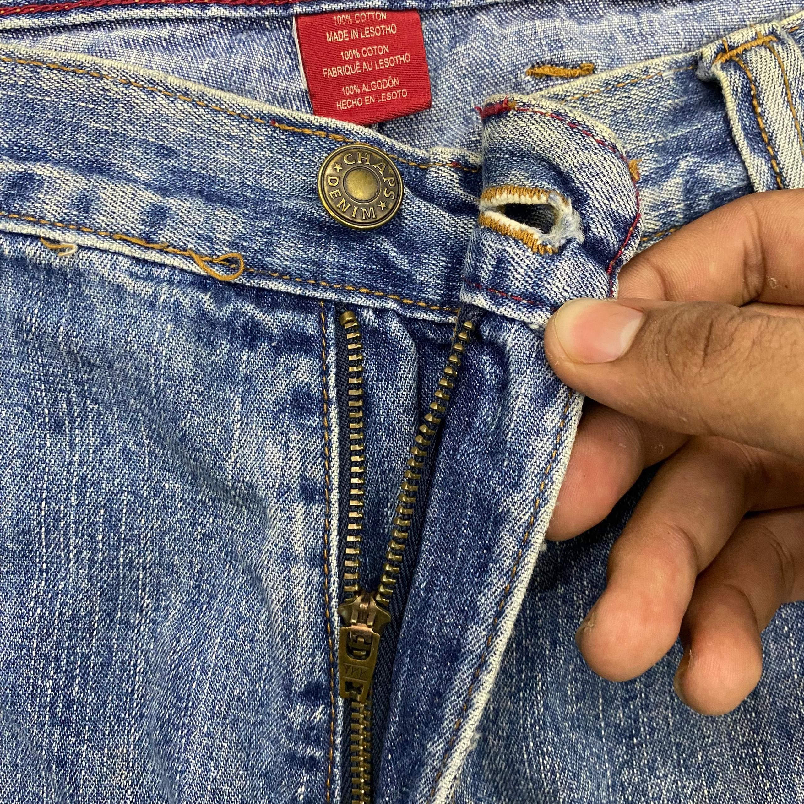 Chaps 💥Best Offer💥Vintage Chap Denim Canperter Distressed Denim Size US 34 / EU 50 - 15 Thumbnail