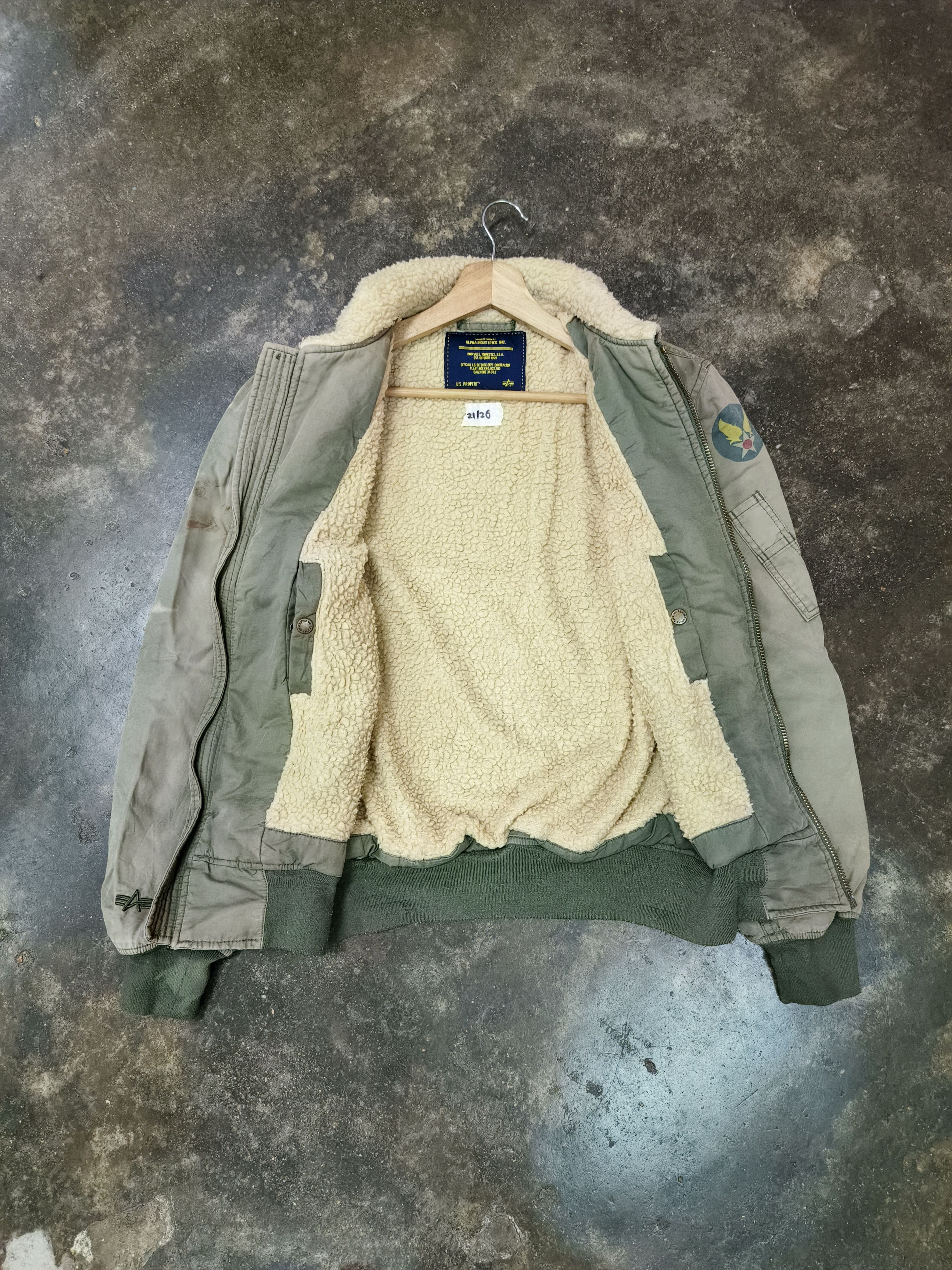 Alpha Industries Alpha Industries Nose Dive Bomber Jacket Distressed Faded Size US XS / EU 42 / 0 - 2 Thumbnail