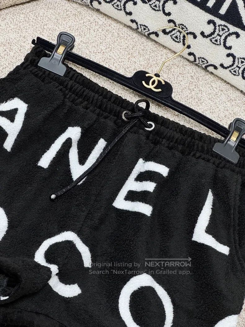 Chanel Chanel Beach series black white letter logo towel shorts Size 25" / US 0 / IT 36 - 2 Thumbnail