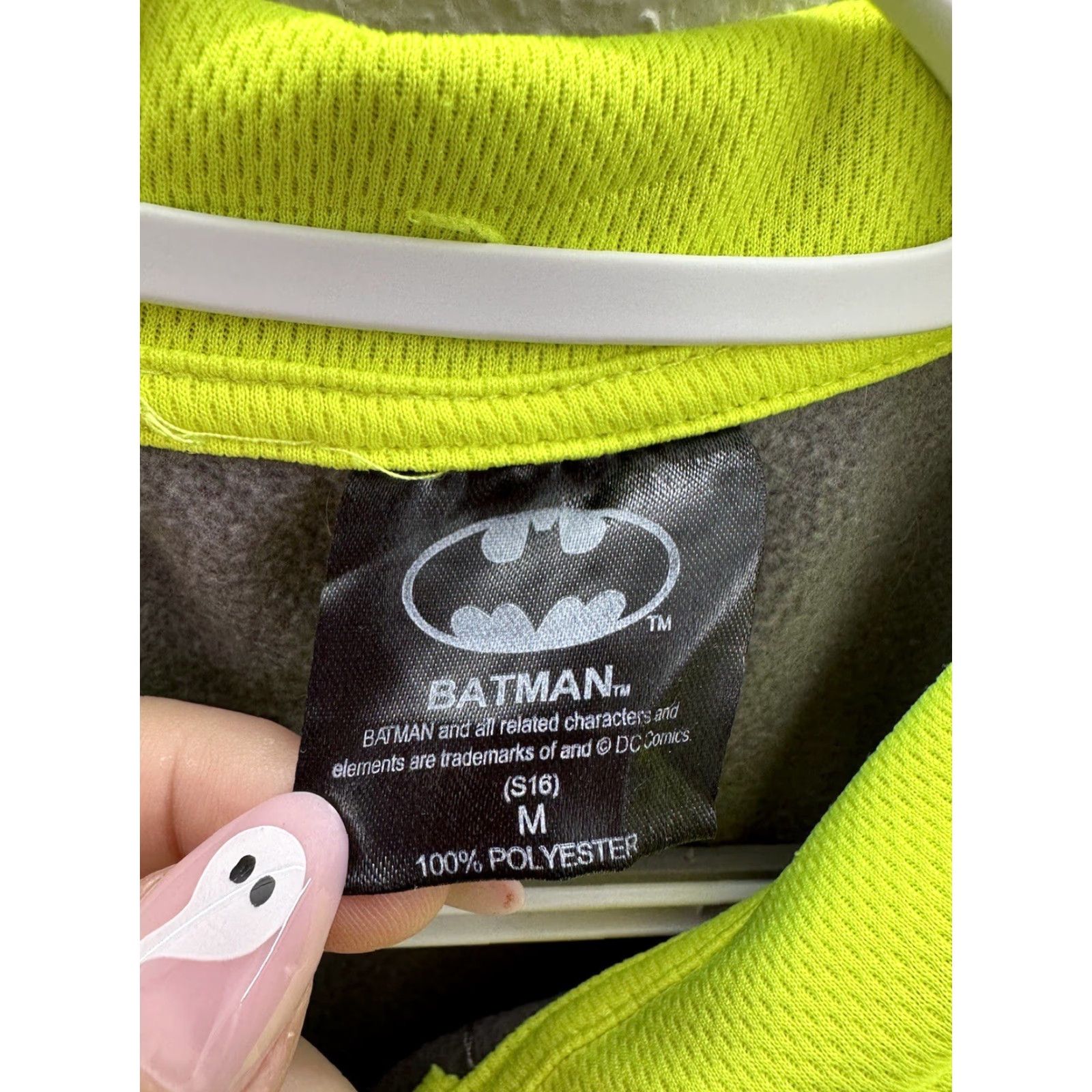 DC Comics DC Comics Batman Pullover Size Medium Gray Logo Long Sleeve Quarter Zip Mens Size US M / EU 48-50 / 2 - 7 Thumbnail