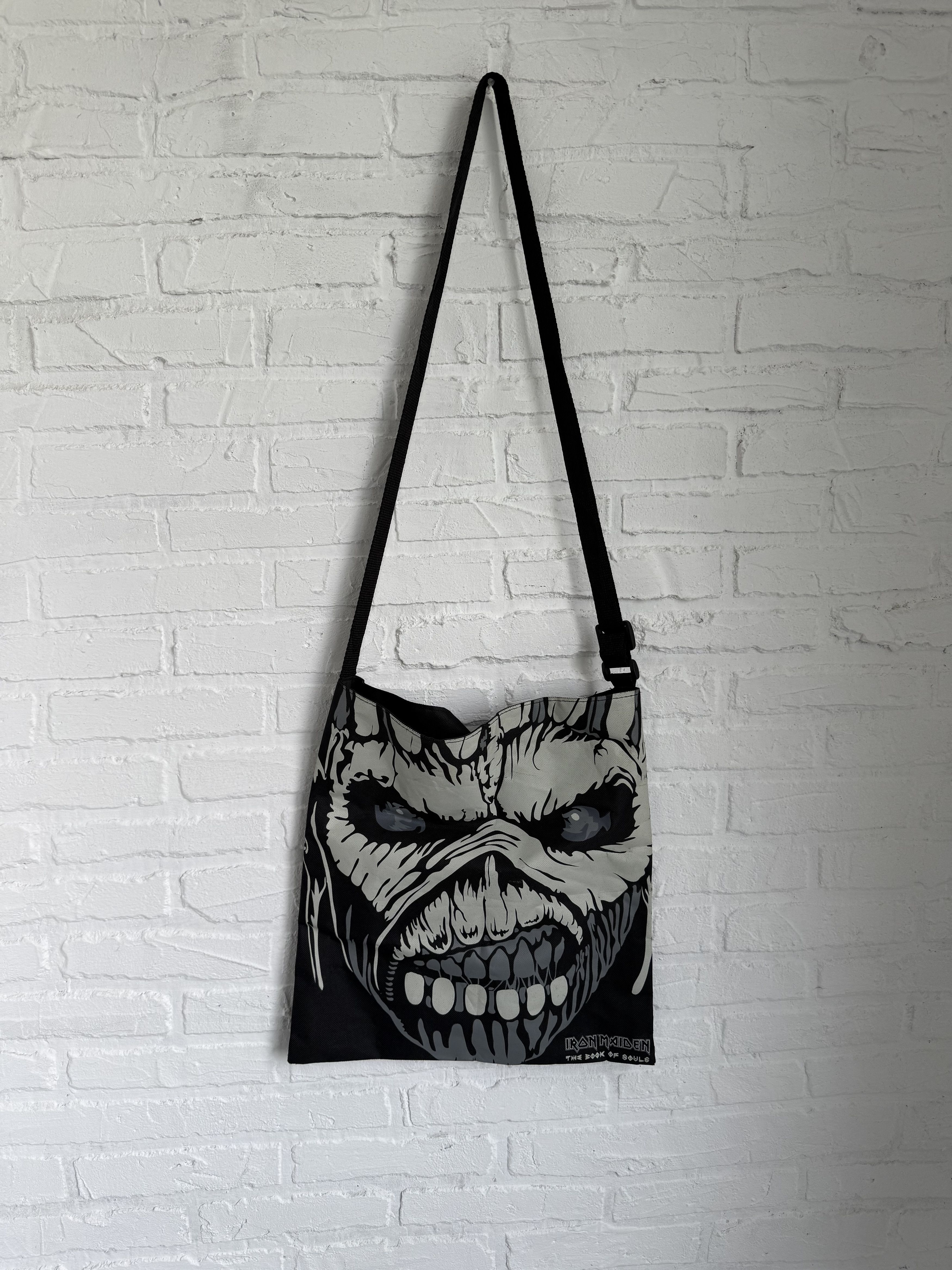 Band Tees × Iron Maiden × Vintage 2016 Iron maiden the book of souls messenger bag Size ONE SIZE - 1 Thumbnail