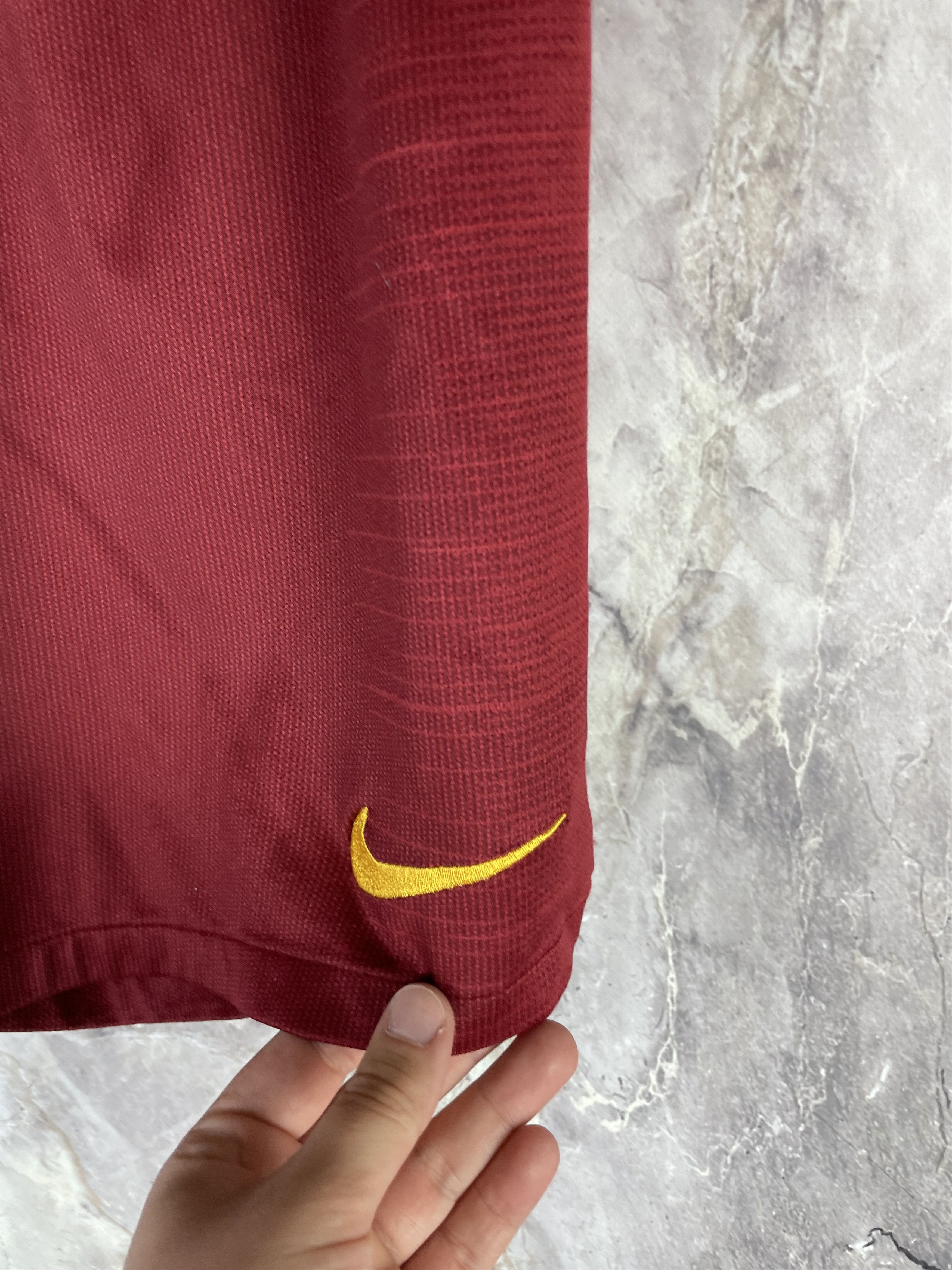 Nike Nike AS Roma Vintage Shorts Y2k Size US 34 / EU 50 - 5 Thumbnail