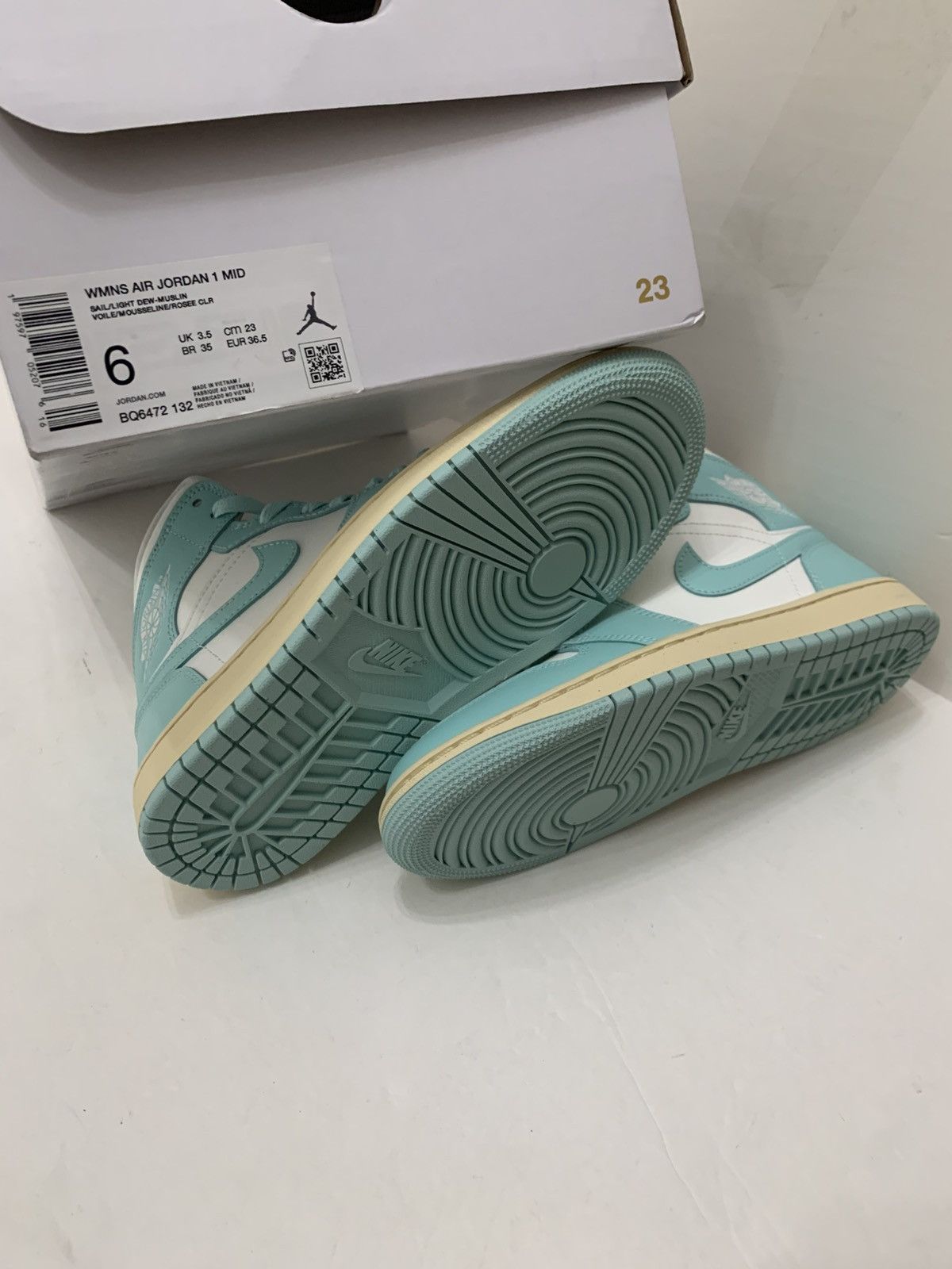 Jordan Brand AIR JORDAN 1 MID Size US 6 / IT 36 - 14 Thumbnail
