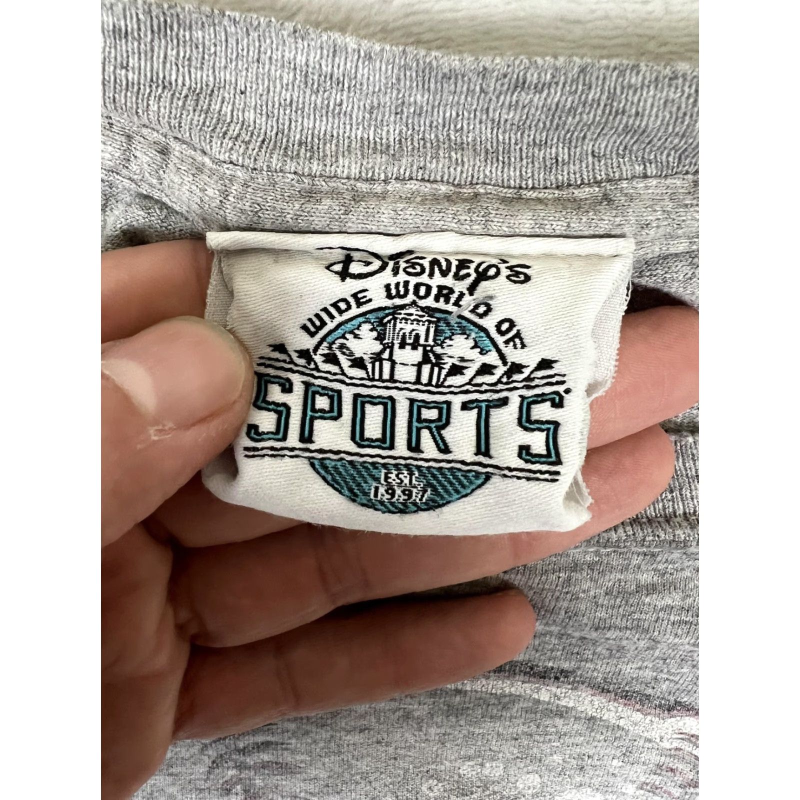 Disney Disney T-Shirt Mens XL 2010 Vintage Fastpitch Tournament Gray Crew Neck Short Sleeve Graphic Print Sports Disney Mens XL Size US XL / EU 56 / 4 - 4 Thumbnail