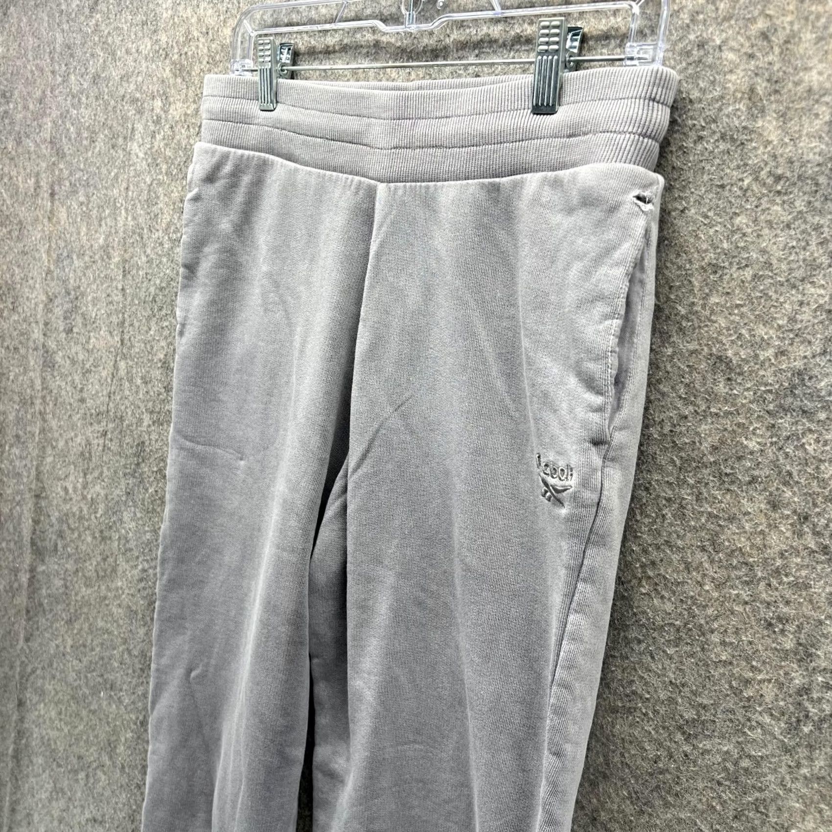 Reebok Reebok Sweatpants Men Small Adult Gray Pants Fleece Training Cotton Pocketed Regular Inseam 26 in Size US 29 - 4 Thumbnail