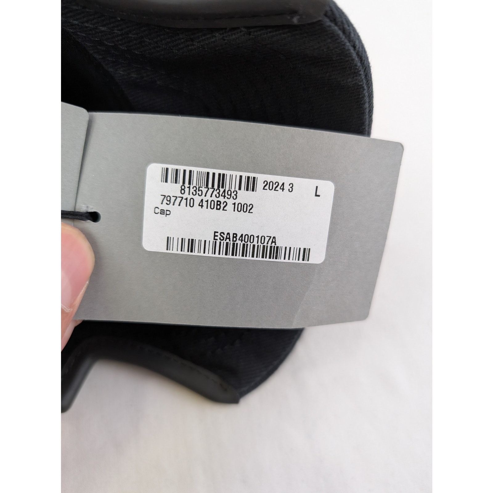 Balenciaga o1rshd1 Size: L / Cap / Hat in Black Size ONE SIZE - 14 Thumbnail