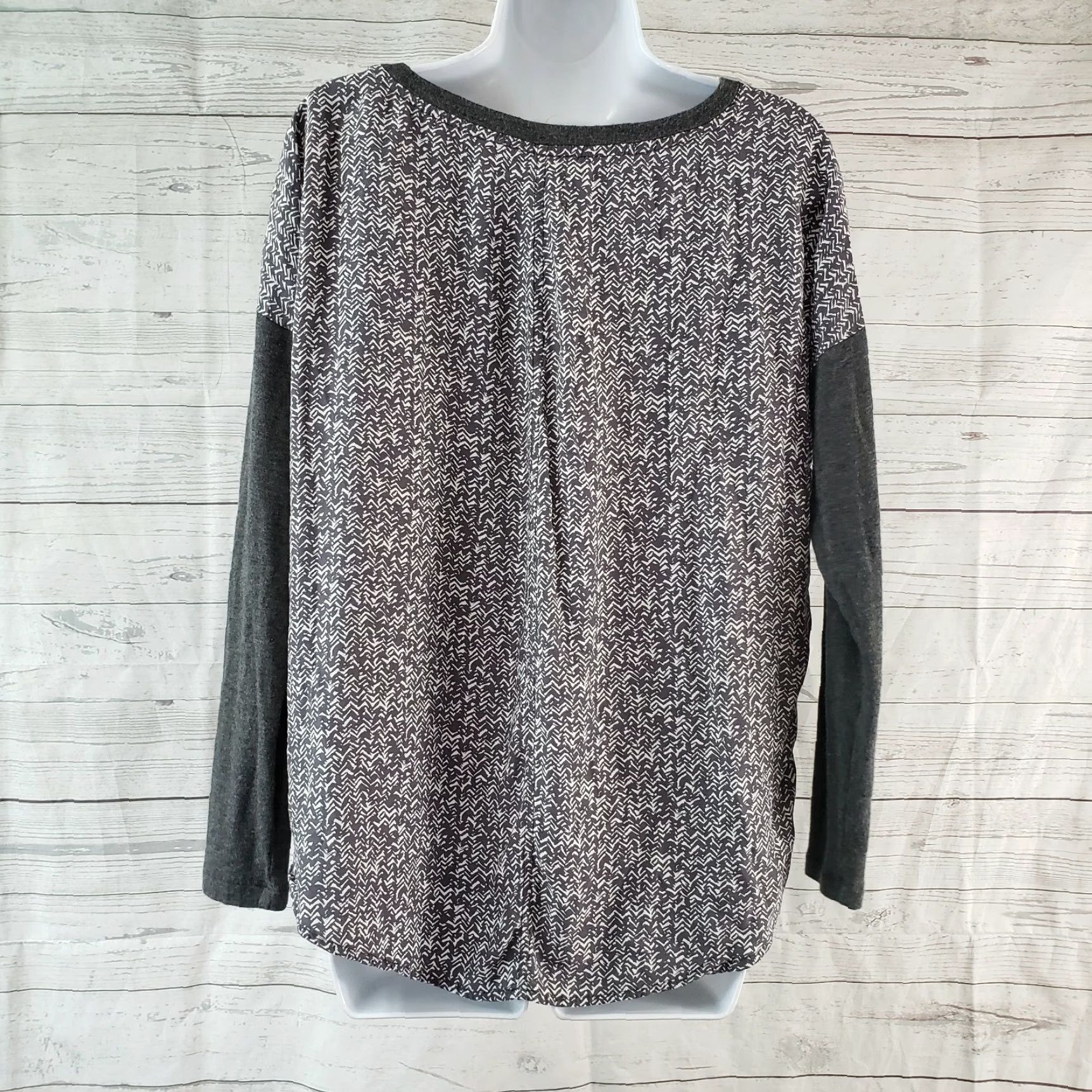 Lou & Grey Lou & Grey Blouse Womens Long Sleeve M Gray Rayon Size M / US 6-8 / IT 42-44 - 4 Thumbnail