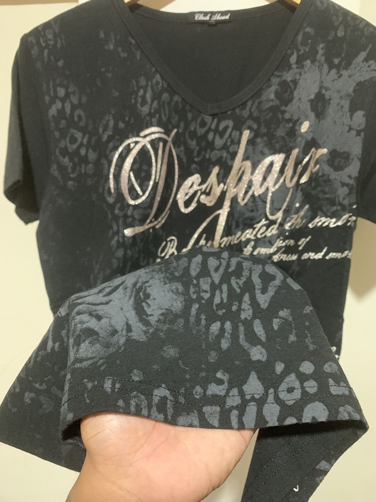 Japanese Brand Japanese Clash A Head Leopard Saint Laurent Style Tee Shirt Size US L / EU 52-54 / 3 - 4 Thumbnail