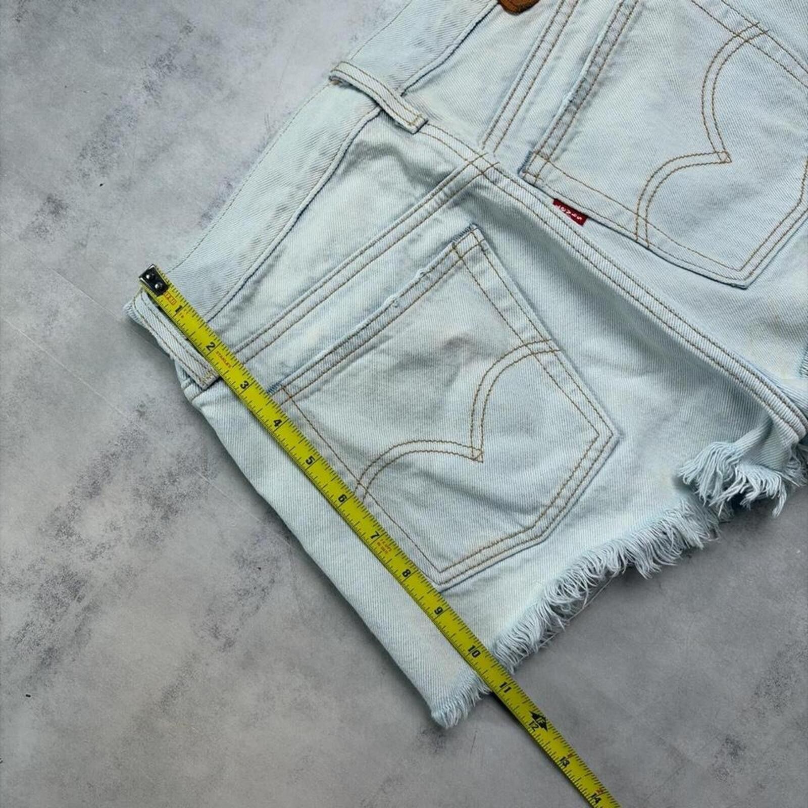 Levi's Y2K Light Wash Levi’s Grunge Mini Denim Shorts Size 42" / US 20 - 7 Thumbnail