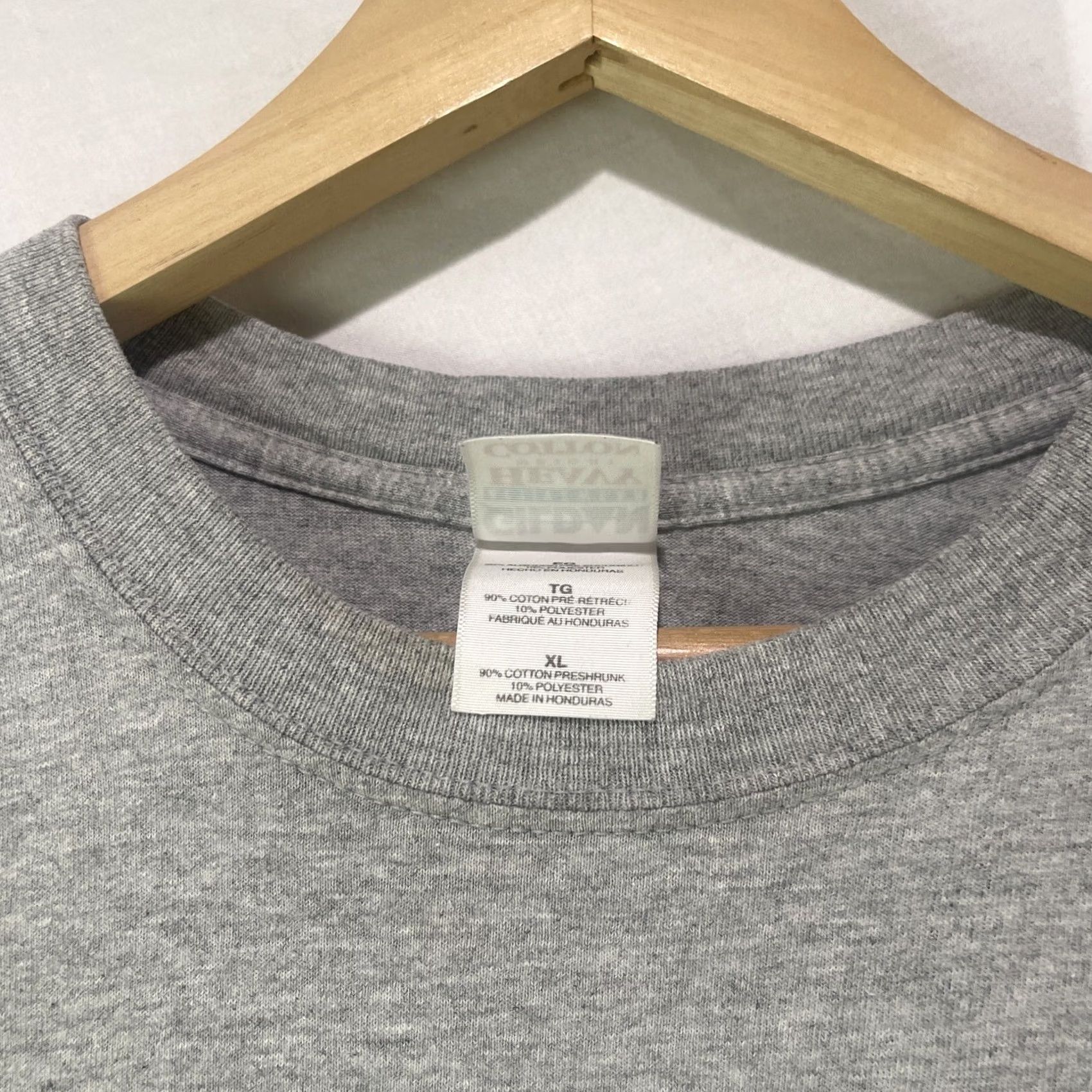 Gildan In The Bleachers Shirt Mens XL Gray Comic Strip Vintage Sandpoint Idaho 2001 Size US XL / EU 56 / 4 - 6 Thumbnail