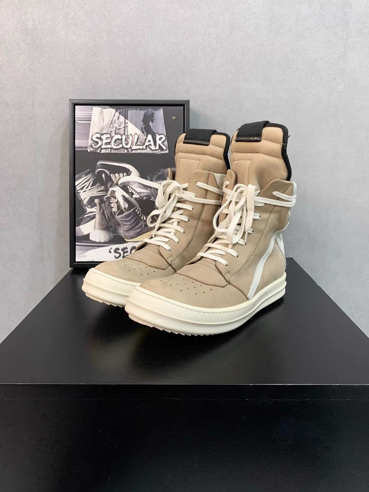 Rick Owens Rick Owens Main Line Wheat Inverted Triangle Geobasket K34 Size US 6 / IT 36 - 1 Thumbnail