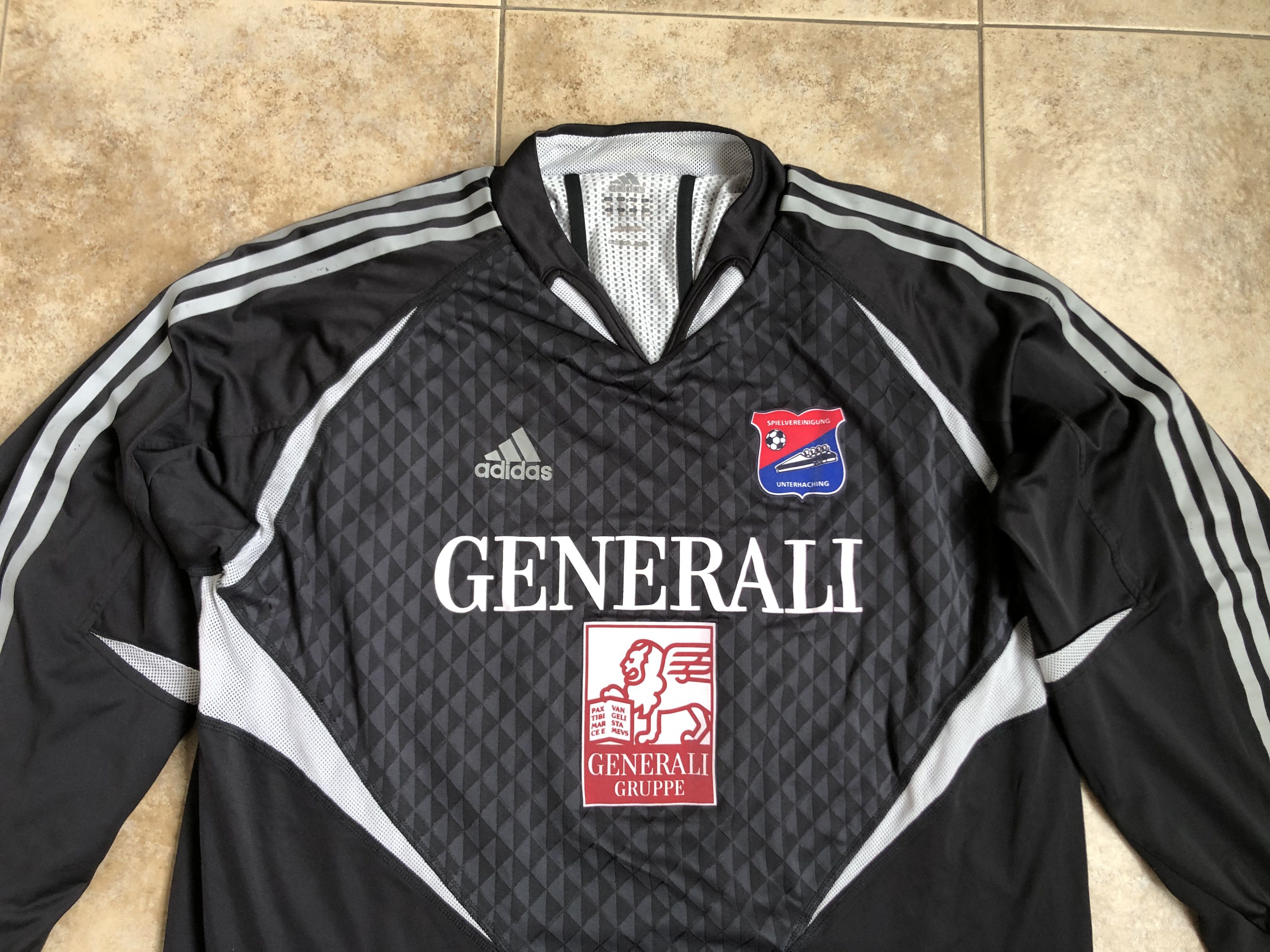 Adidas SpVgg Unterhaching Goalkeeper football shirt 2005-2006 #25 Size US XL / EU 56 / 4 - 4 Thumbnail