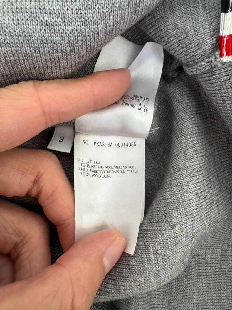 Thom Browne Thom browne Gray four-striped round-neck pullover sweater 2 Size US L / EU 52-54 / 3 - 6 Thumbnail