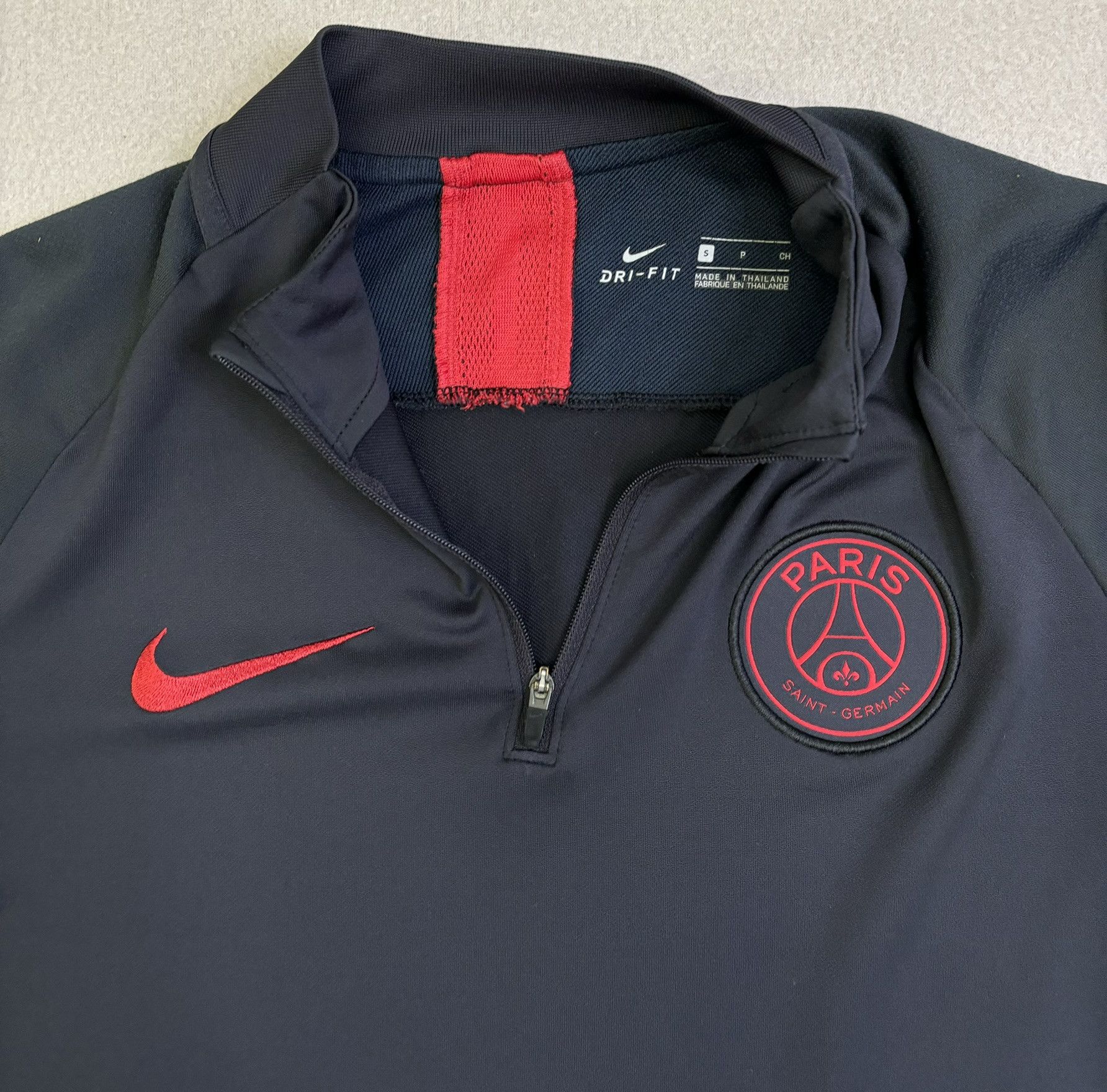 Nike Paris Saint Germain 2019/2020 Nike Football Sweatshirt. S Size US S / EU 44-46 / 1 - 9 Thumbnail