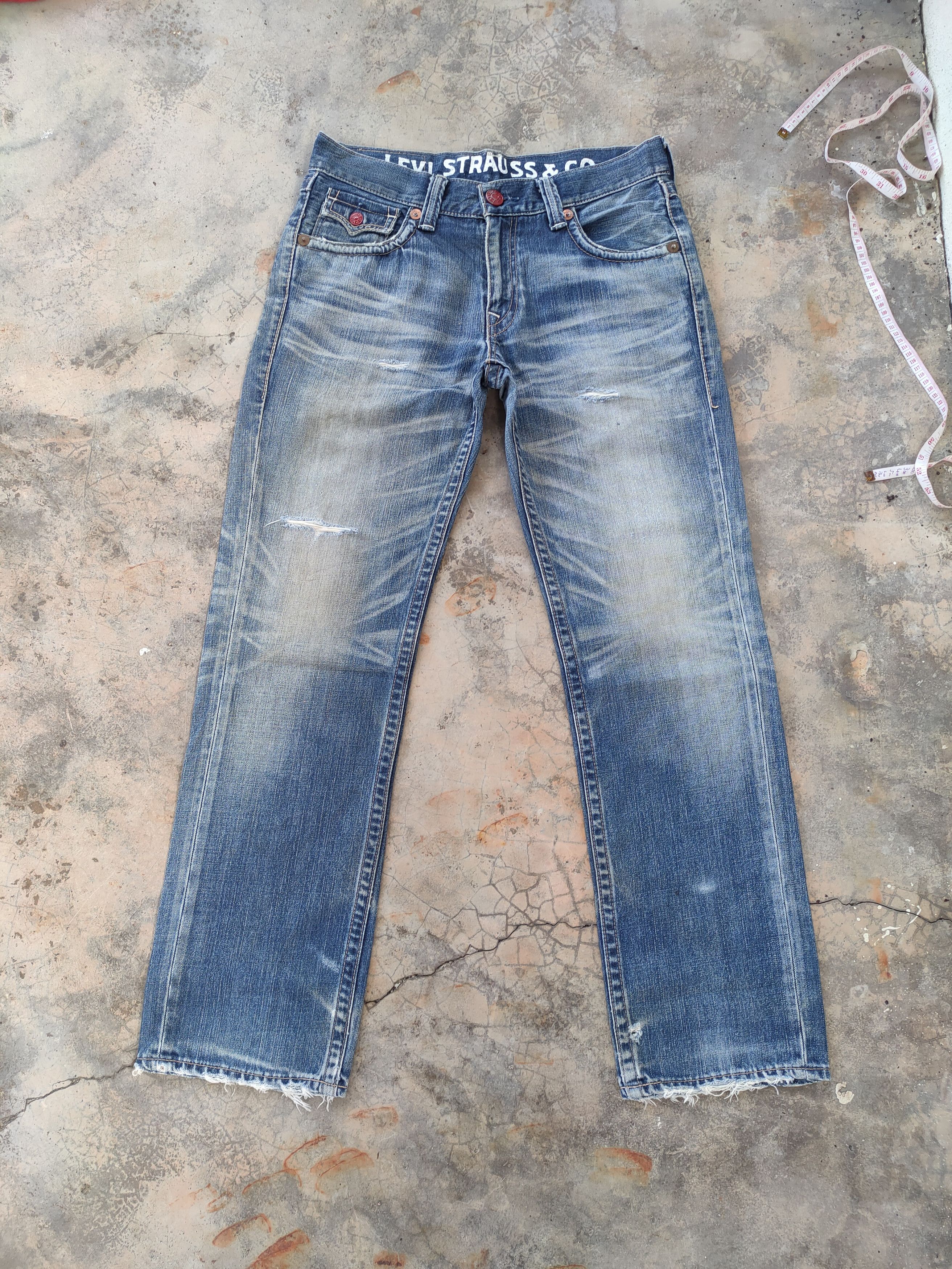 Jean W34 VINTAGE LEVI'S 502 FADED RIPPED JEANS DENIM PANTS Size US 34 / EU 50 - 1 Thumbnail