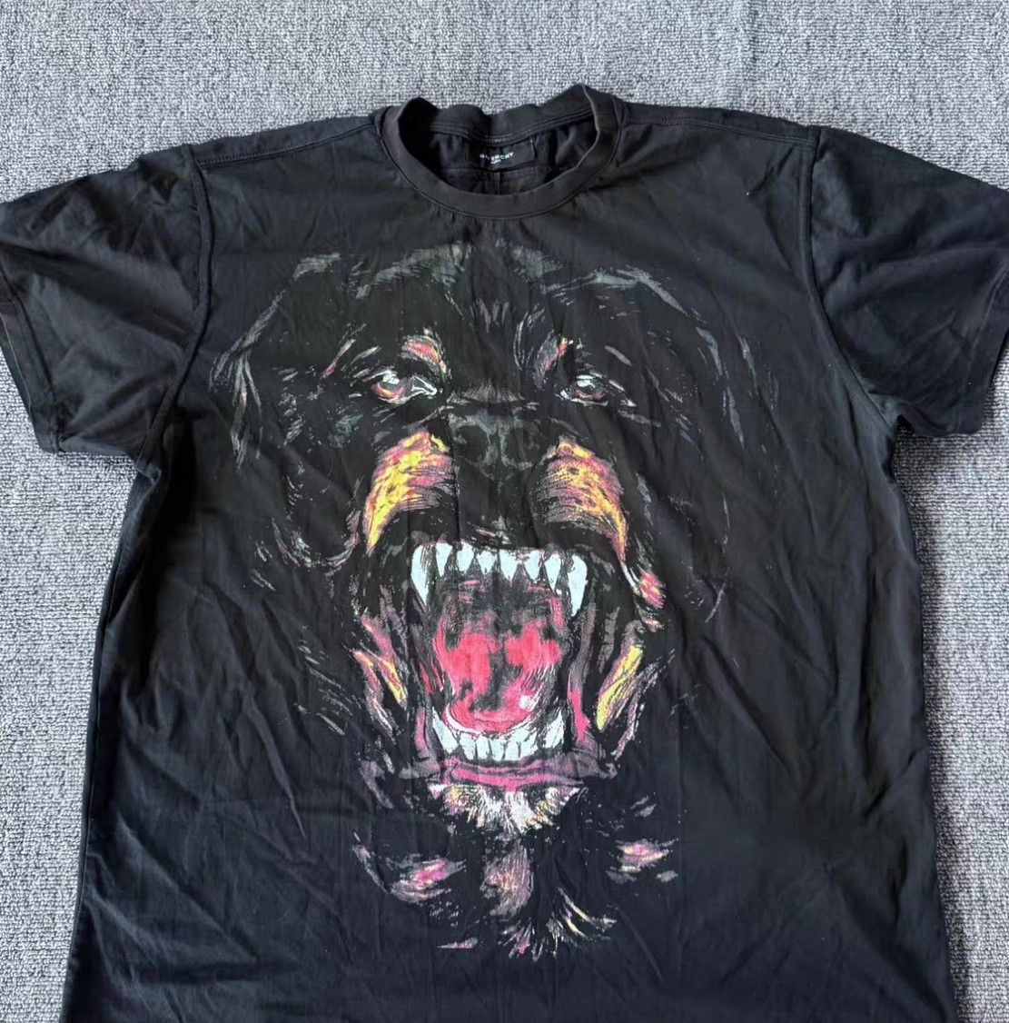 Givenchy Givenchy Classic Original Evil Dog Head Short Sleeve 2506-N Size US XS / EU 42 / 0 - 1 Thumbnail