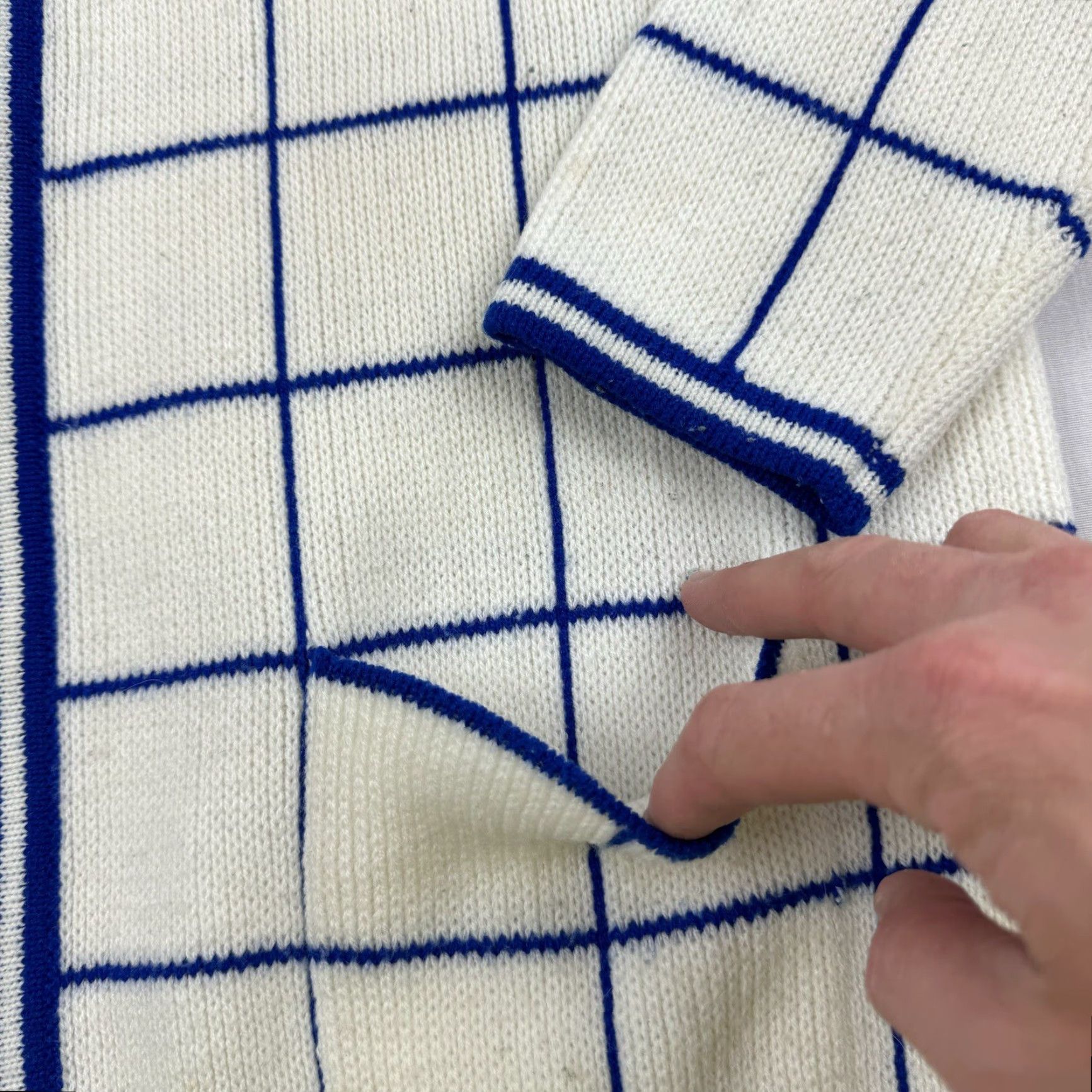 Lee VINTAGE Lee Cardigan Sweater Womens M White Striped 60s Knit Full Fashioned Size M / US 6-8 / IT 42-44 - 3 Thumbnail