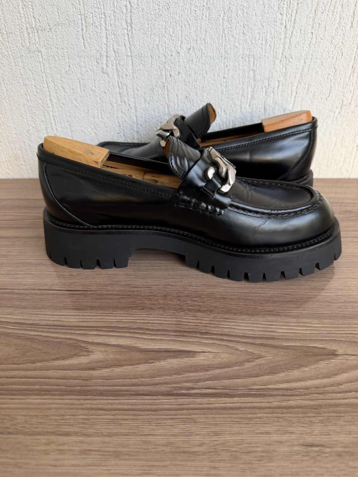 Gucci GG chain lug sole loafers Size US 8 / EU 41 - 12 Thumbnail