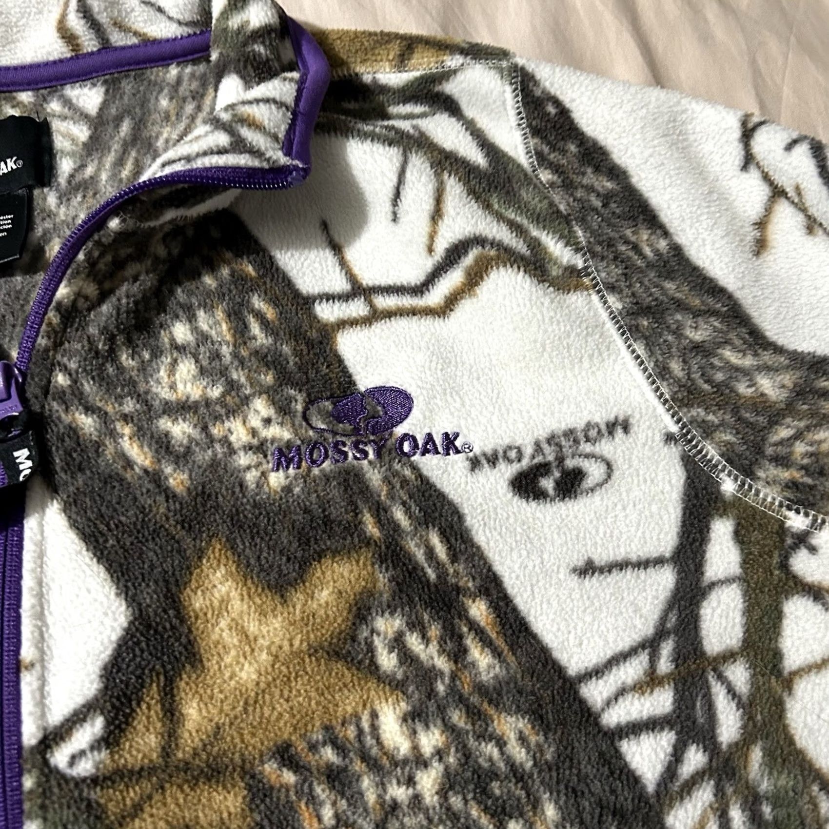 Vintage VINTAGE Mossy Oak Camouflage Fleece Jacket White Purple XL Women’s Jacket Size XL / US 12-14 / IT 48-50 - 2 Thumbnail