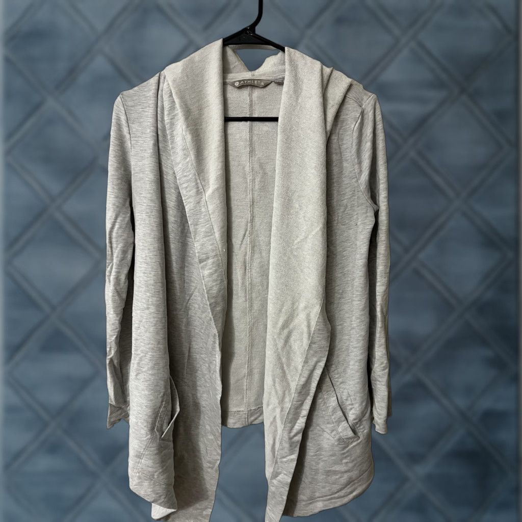 Athleta Athleta Vista Wrap Hoodie Shirt Womens XS Grey Heathered Knit Wrap Hooded Pockets Stretch Activewear Casual Modern Size XXS / US 00 / IT 34 - 1 Thumbnail