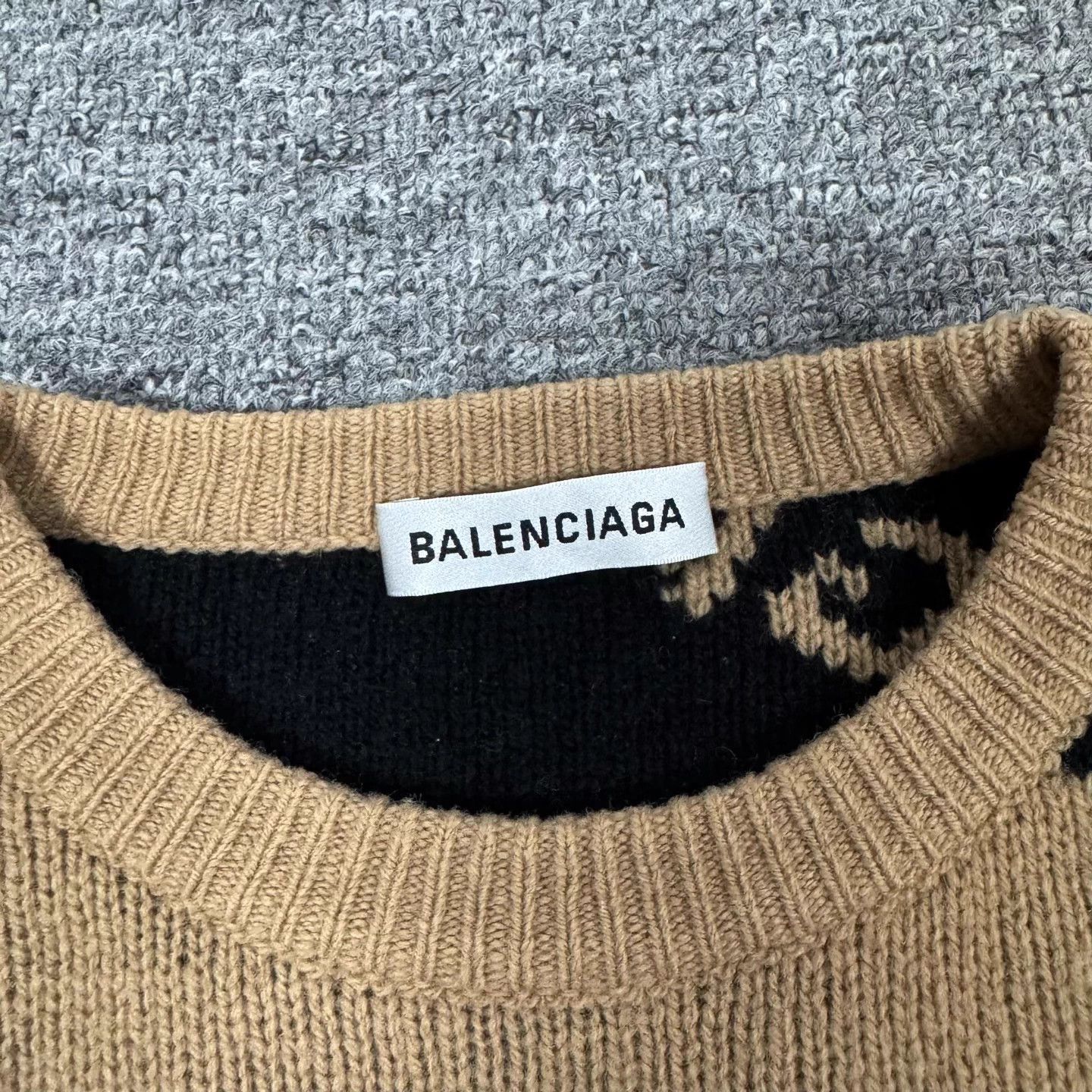 Balenciaga Balenciaga Allover Print Wool Sweater XS 99 New Size US XS / EU 42 / 0 - 5 Thumbnail