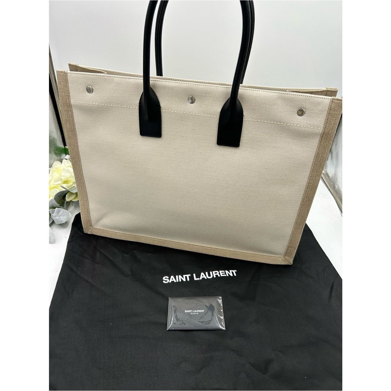 Saint Laurent Paris Saint Laurent Rive Gauche Canvas Tote Bag in Cream and Black Size ONE SIZE - 2 Thumbnail