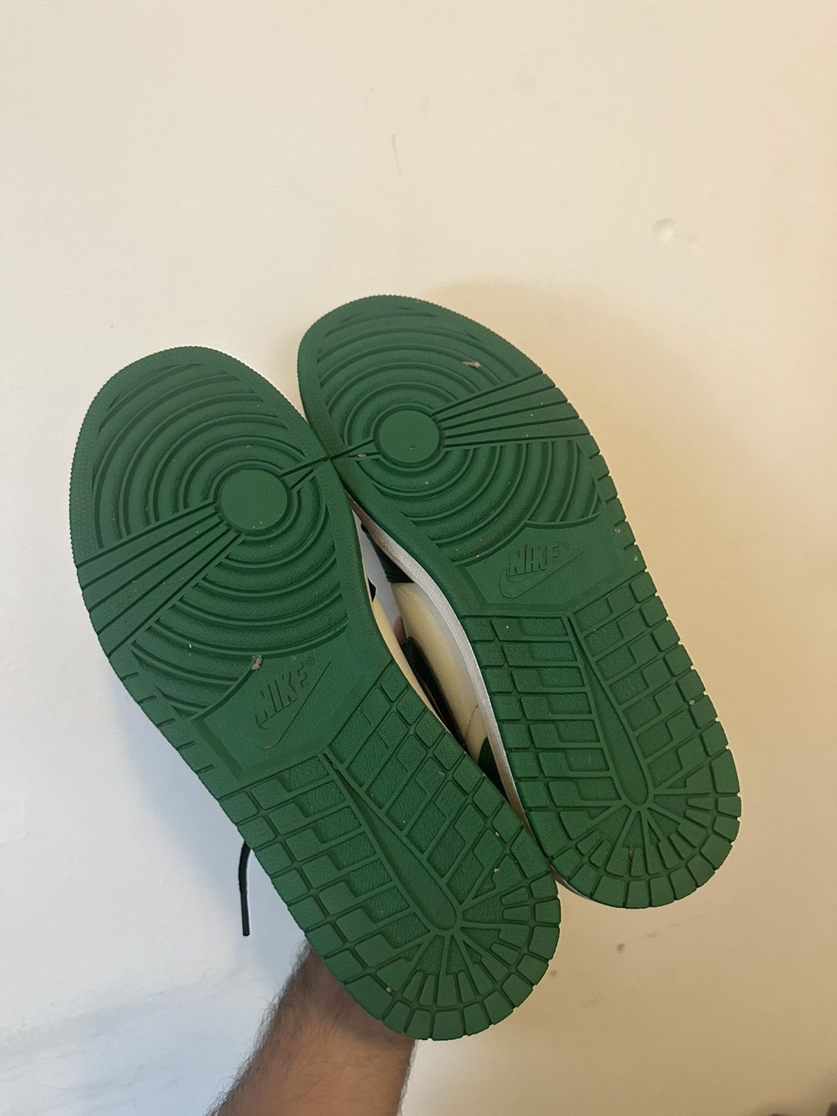 Jordan Brand Jordan 1 Pine Green Size US 9.5 / EU 42-43 - 6 Thumbnail
