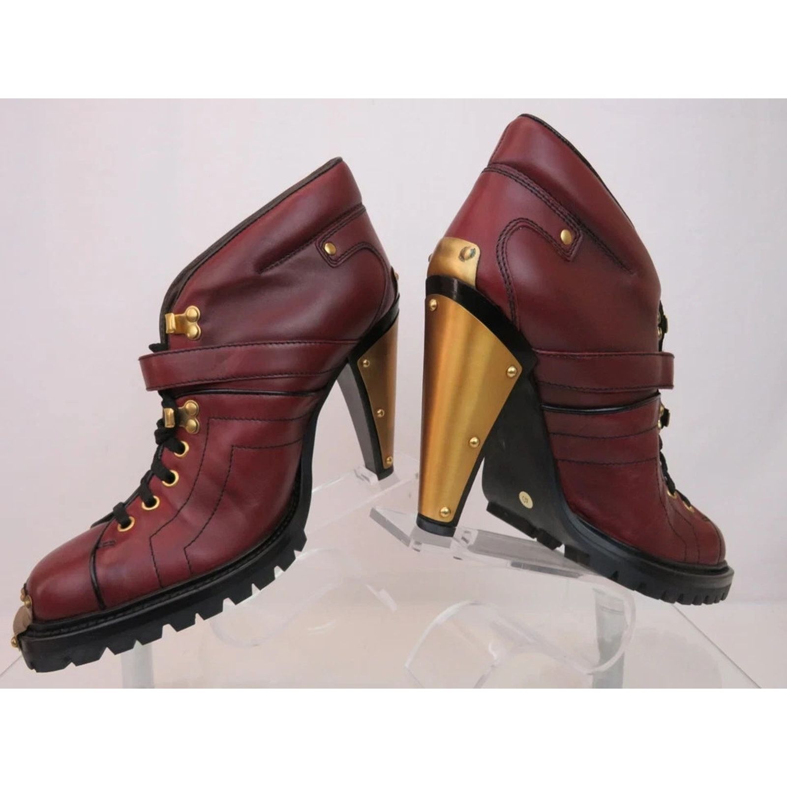 Prada MIU MIU PRADA BURGUNDY LEATHER METAL BELTED ANKLE BOOTS 39 Size US 9 / IT 39 - 9 Thumbnail
