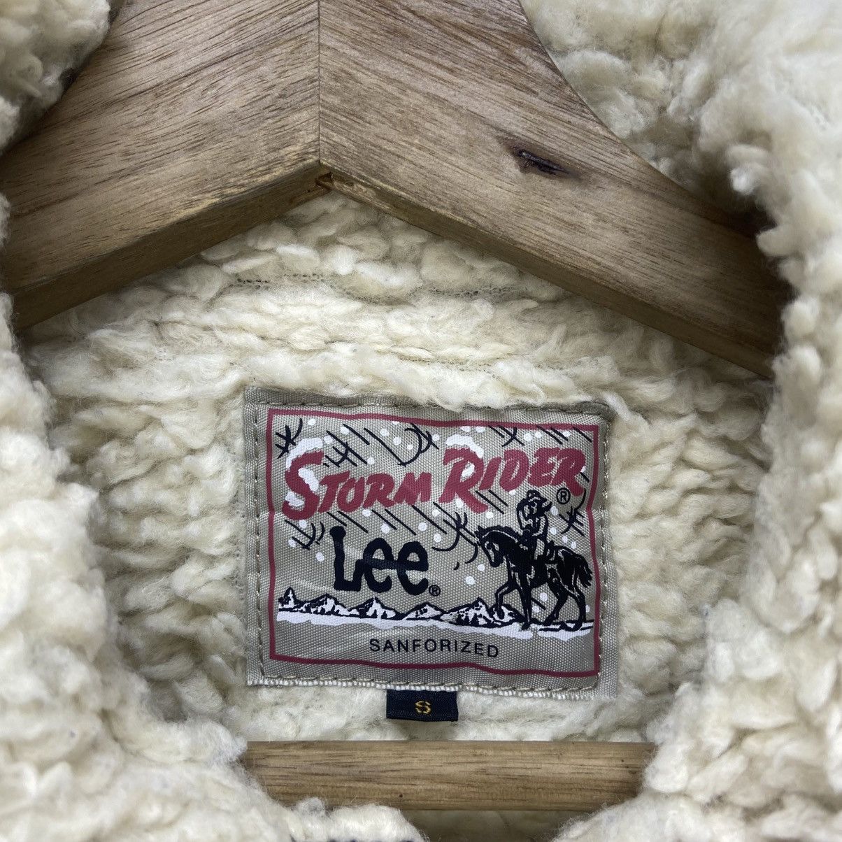 Lee Vintage Lee Storm Rider Corduroy Sherpa Trucker Jacket Size US S / EU 44-46 / 1 - 14 Thumbnail
