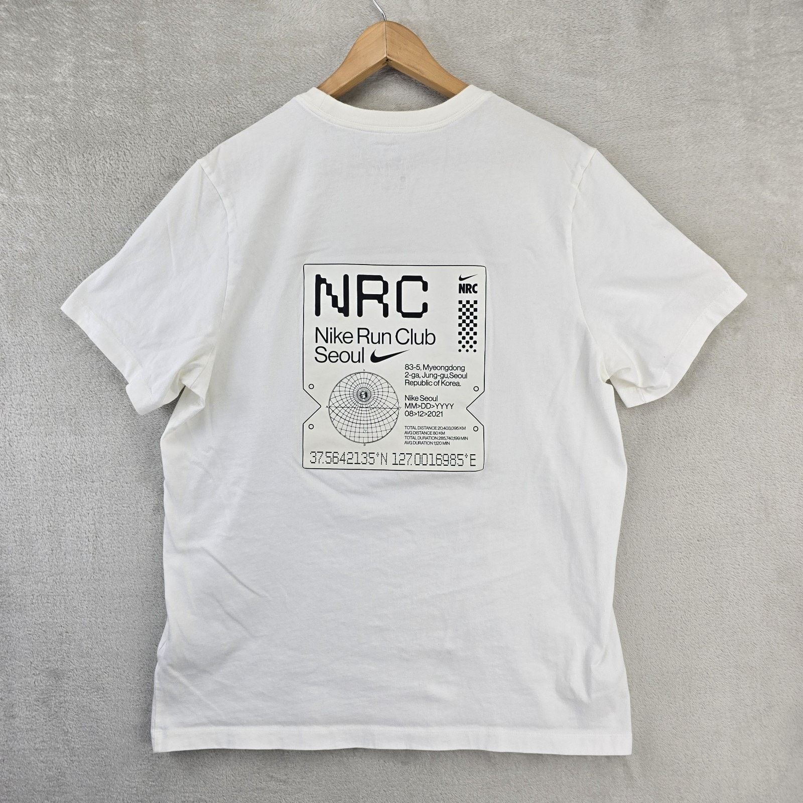 Nike Nike Seoul Run Club Shirt Mens XL White NRC Center Swoosh Size US XL / EU 56 / 4 - 9 Thumbnail