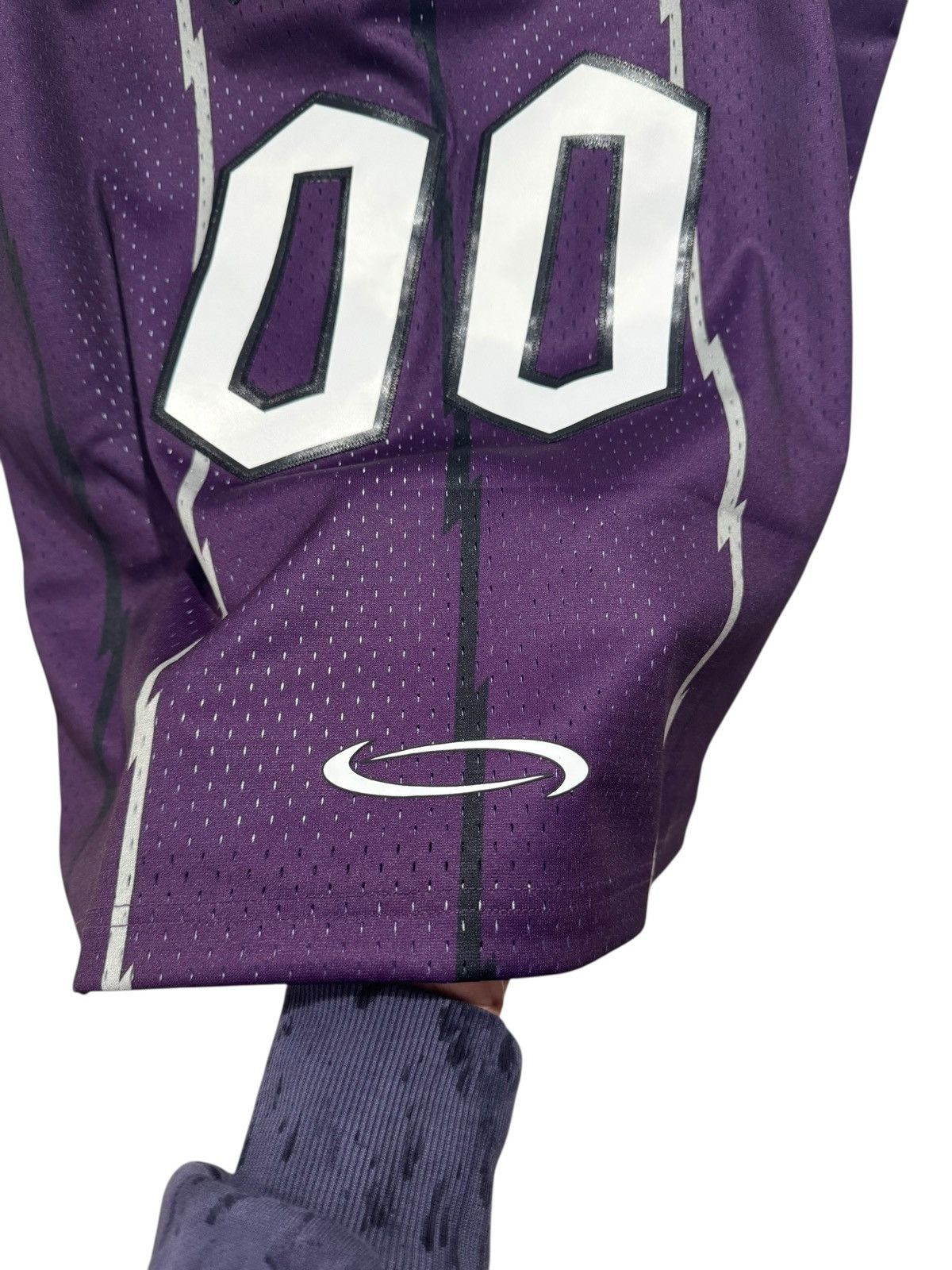 Playboi Carti Playboi Carti x Mitchell & Ness YVL Raptors Jersey Purple Size US M / EU 48-50 / 2 - 4 Thumbnail