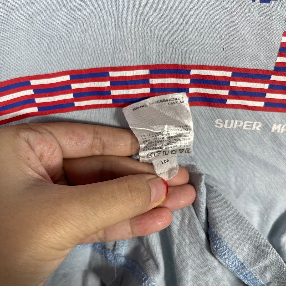 Uniqlo Uniqlo UT Super Mario Bros Graphic T-Shirt Size US M / EU 48-50 / 2 - 7 Thumbnail