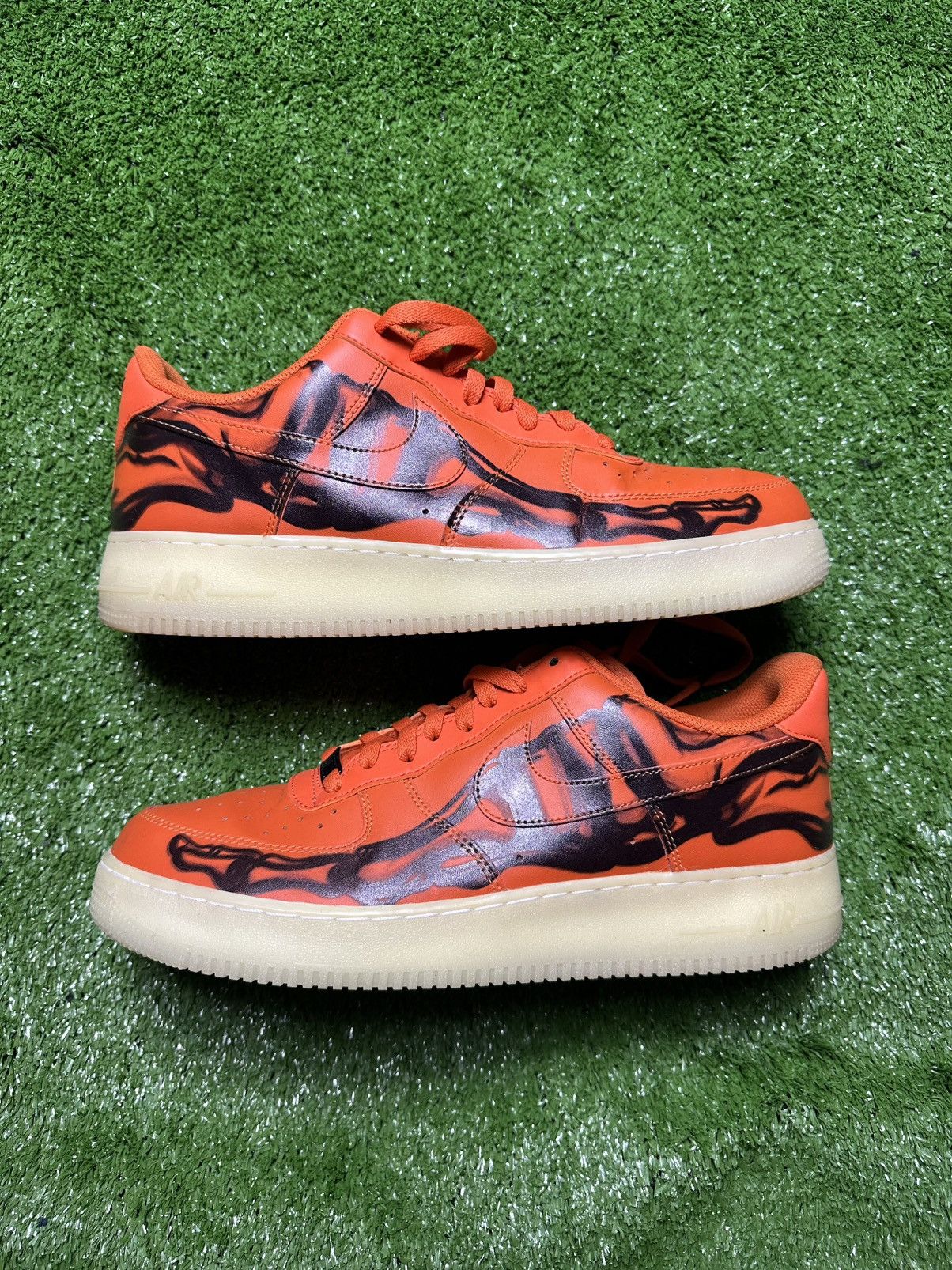 Nike 2020 Nike Air Force 1 Low Orange Skeleton Halloween Size US 12 / EU 45 - 2 Thumbnail