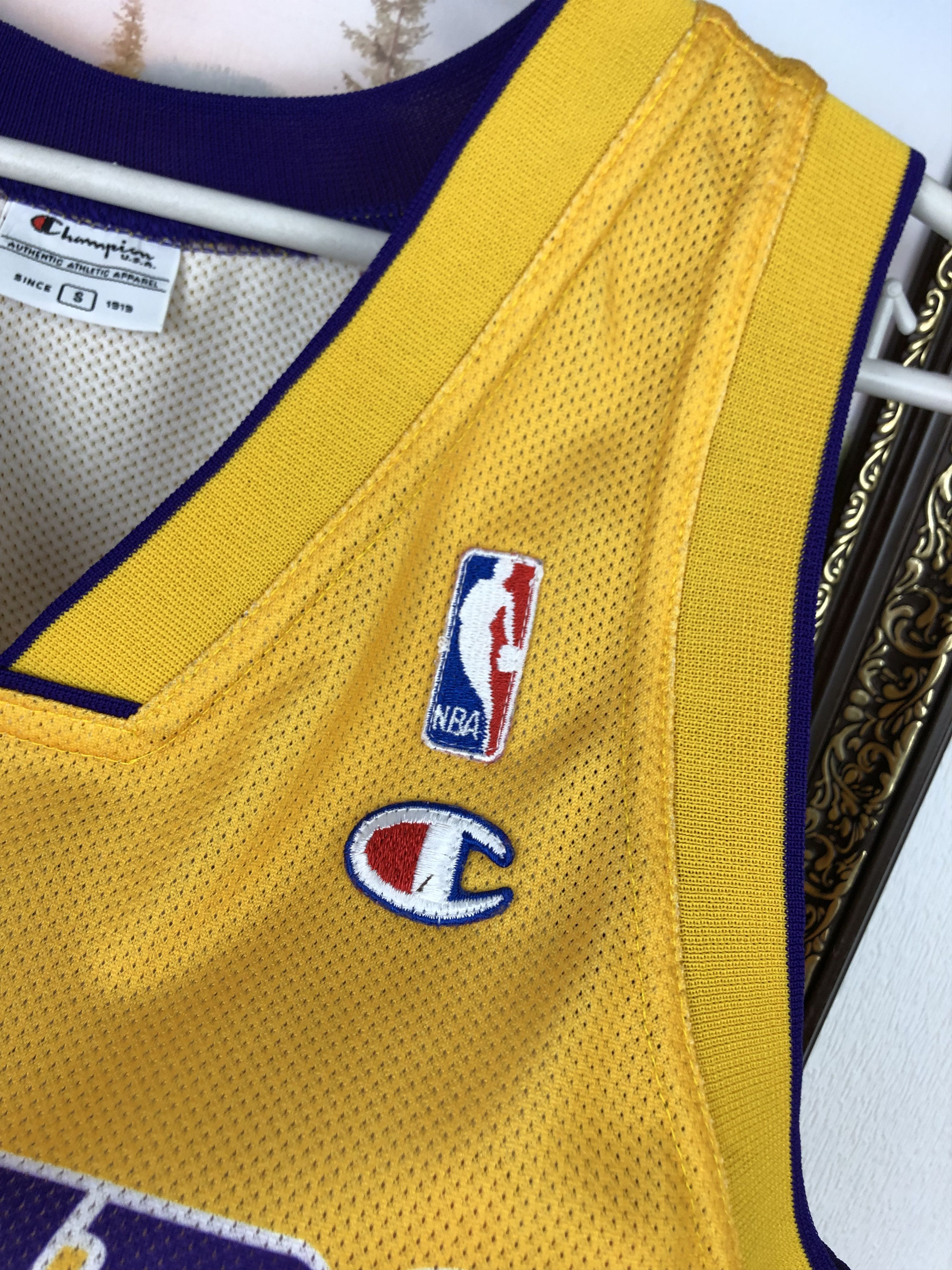 Champion Vintage Champion Los Angeles Lakers NBA Bryant Jersey Mens Size US S / EU 44-46 / 1 - 4 Thumbnail